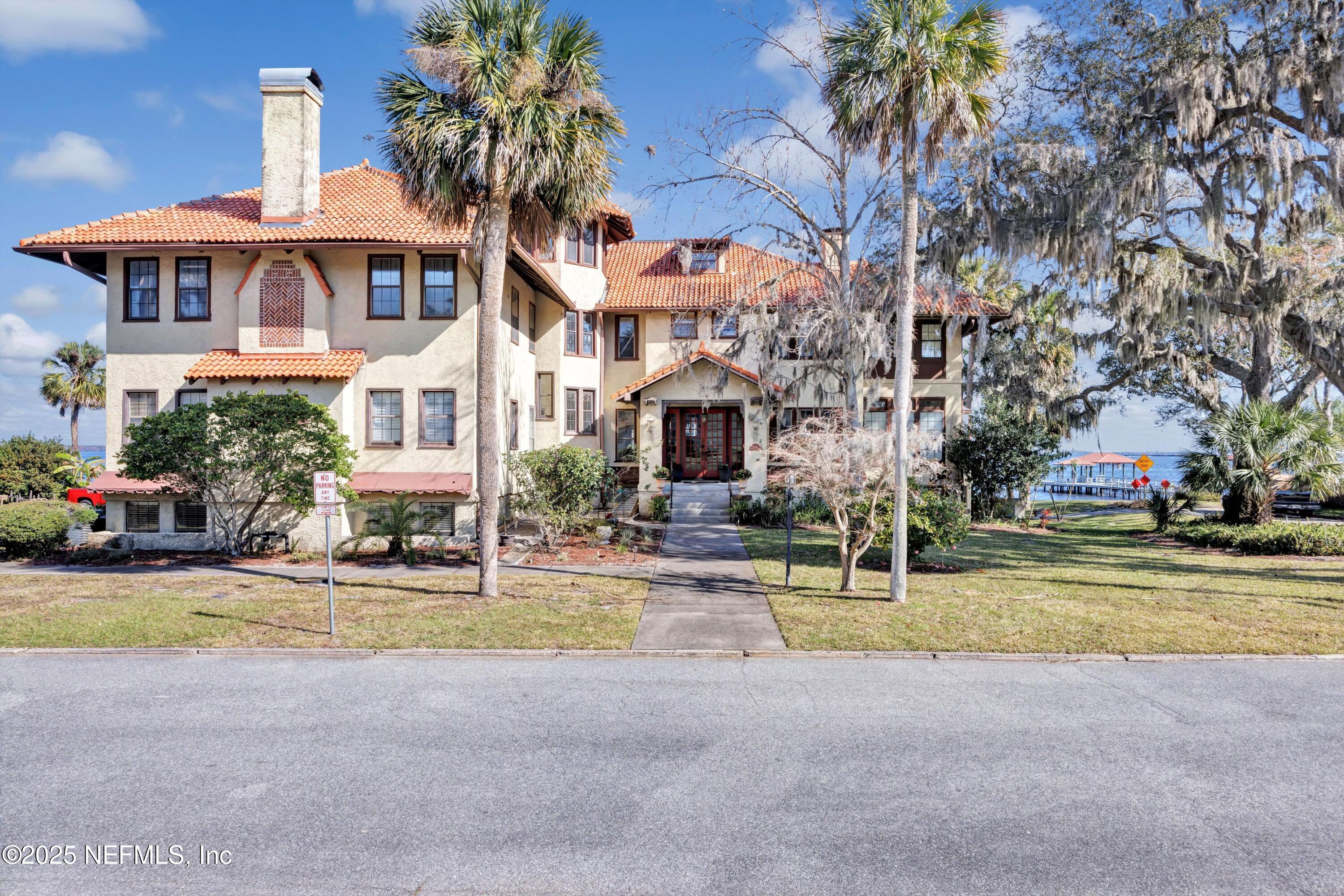 202 ST JOHNS Avenue 103B