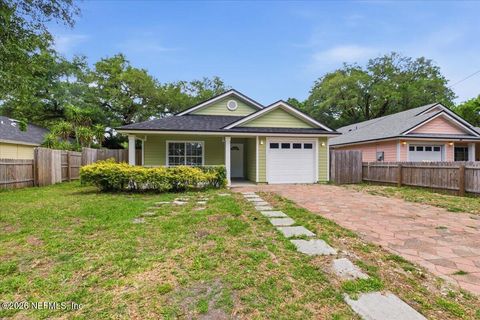 Photo of 3907 ADIROLF Road, Jacksonville, FL 32207 (MLS # 2143936)