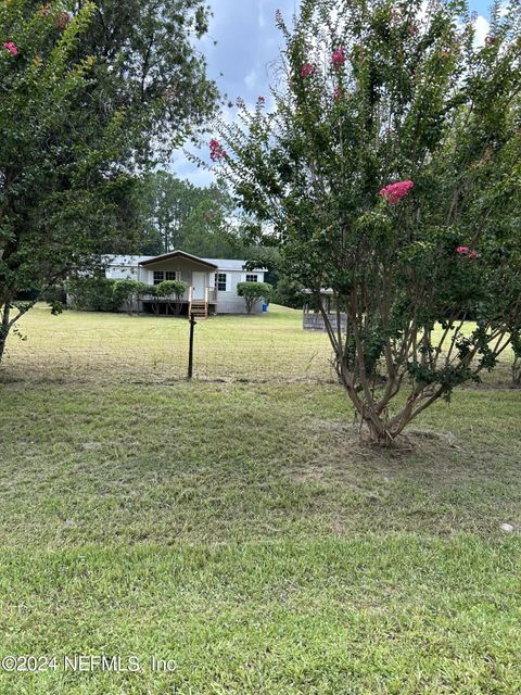 A home in Middleburg