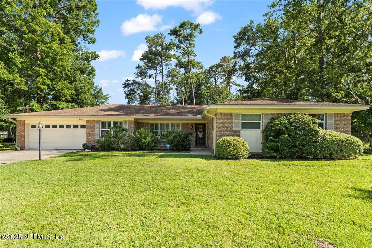 5013 BRIERWOOD Court