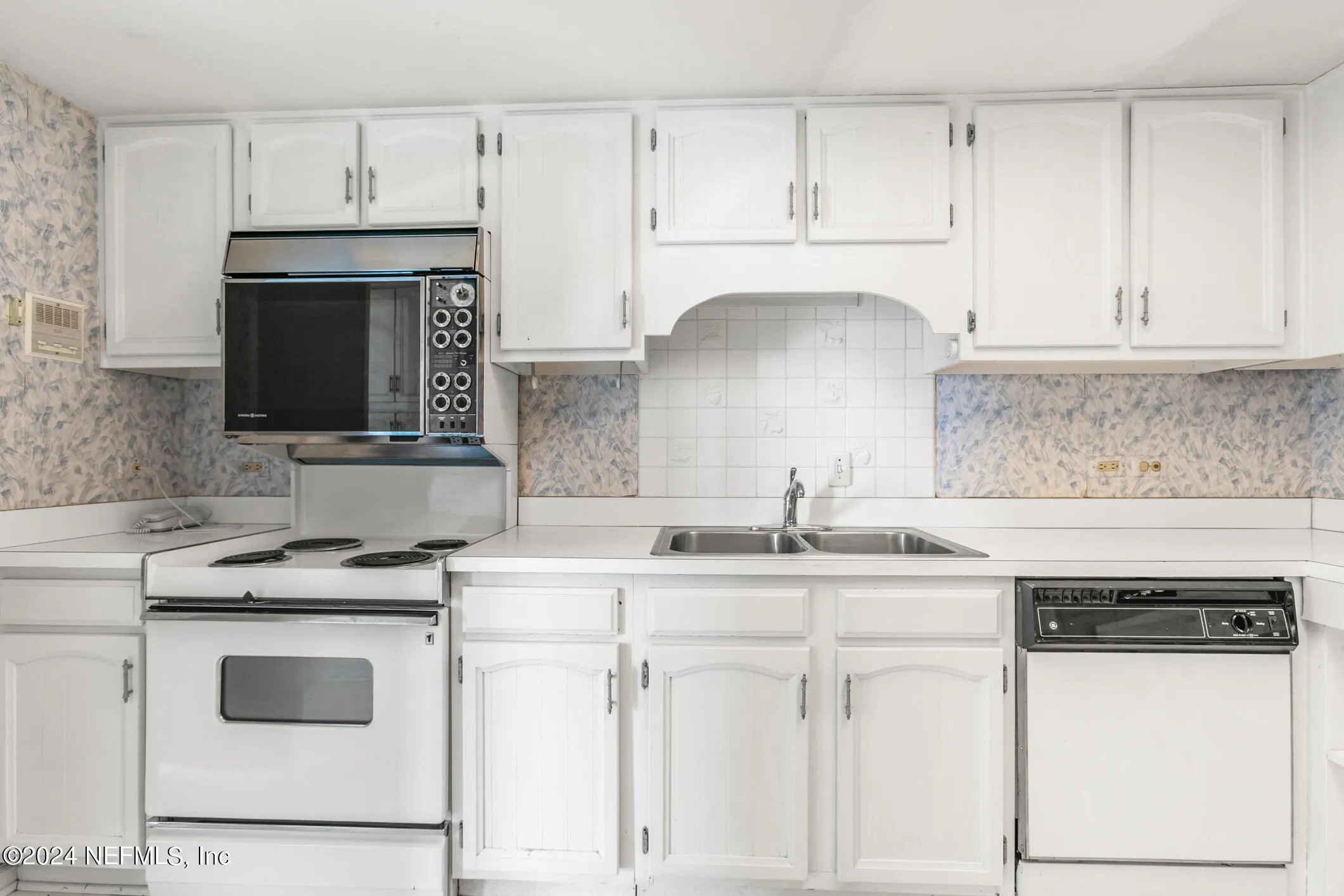 Jacksonville, Florida 32205, United States, 2 Bedrooms Bedrooms, ,2 BathroomsBathrooms,Residential,Active,78442