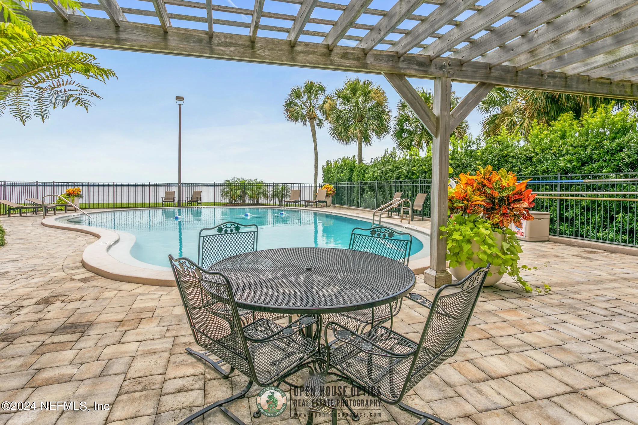 Jacksonville, Florida 32205, United States, 2 Bedrooms Bedrooms, ,2 BathroomsBathrooms,Residential,Active,78442