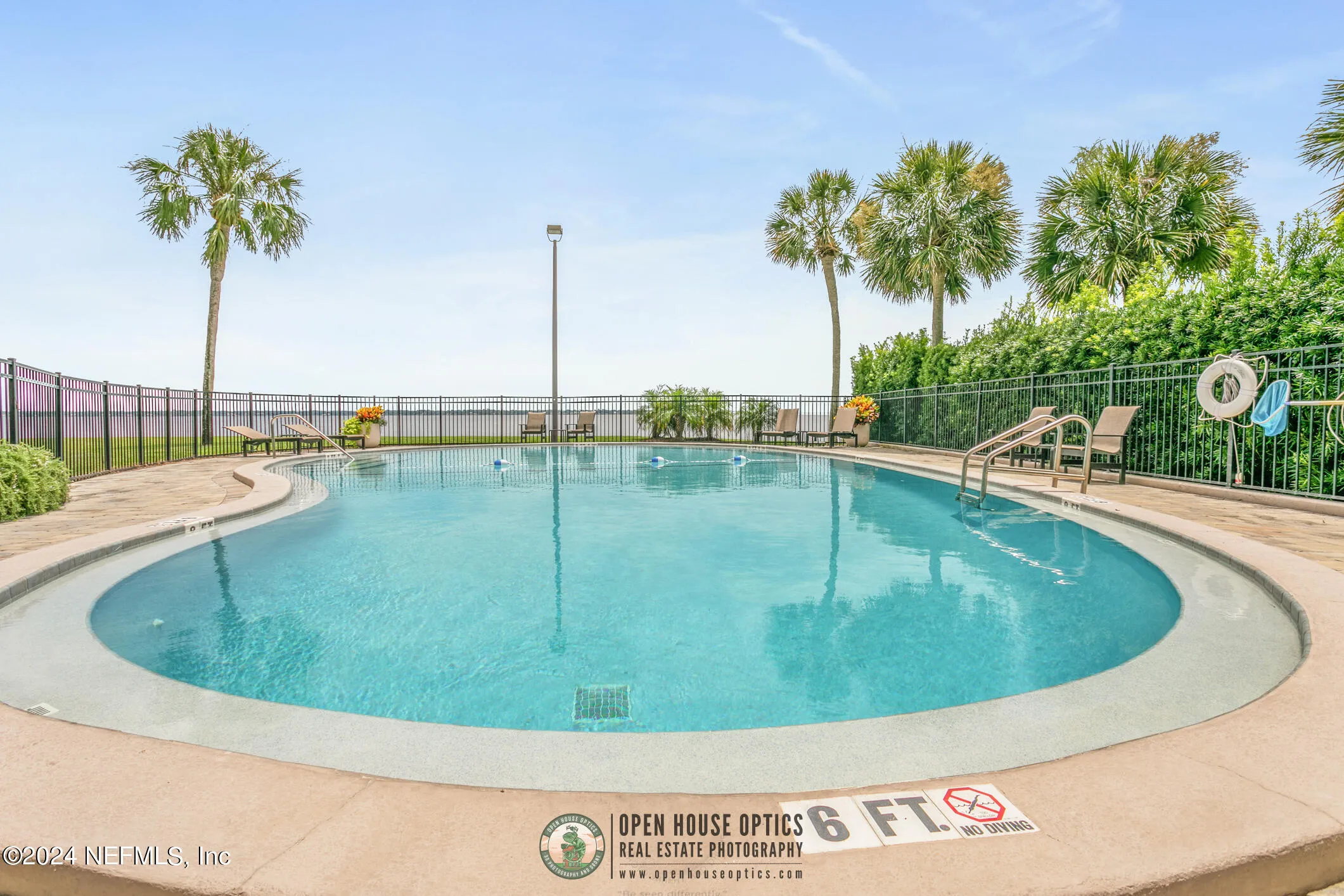 Jacksonville, Florida 32205, United States, 2 Bedrooms Bedrooms, ,2 BathroomsBathrooms,Residential,Active,78442