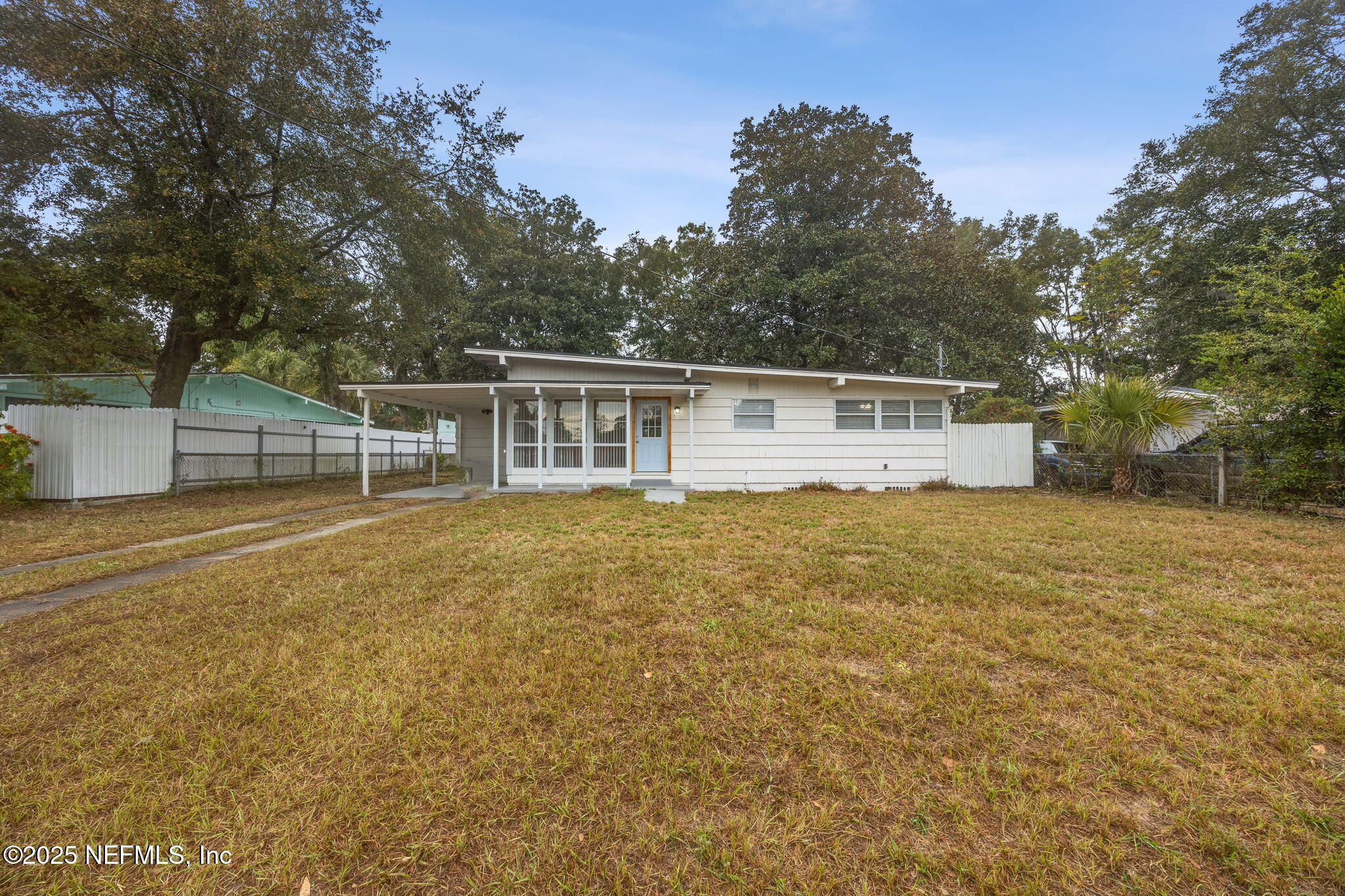 6227 SPRINKLE Drive N