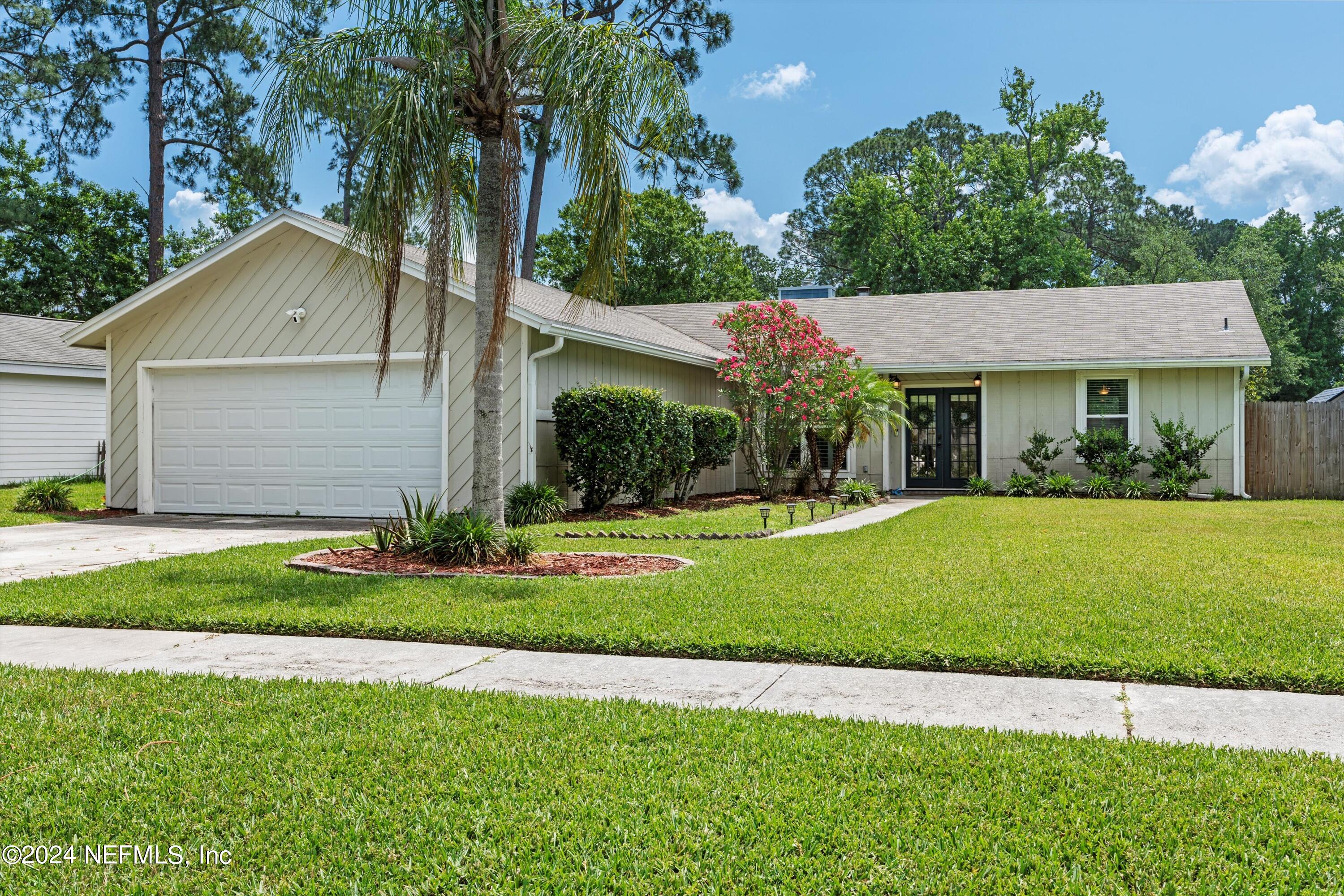 Jacksonville, FL home for sale located at 3296 Laurel Grv N, Jacksonville, FL 32223
