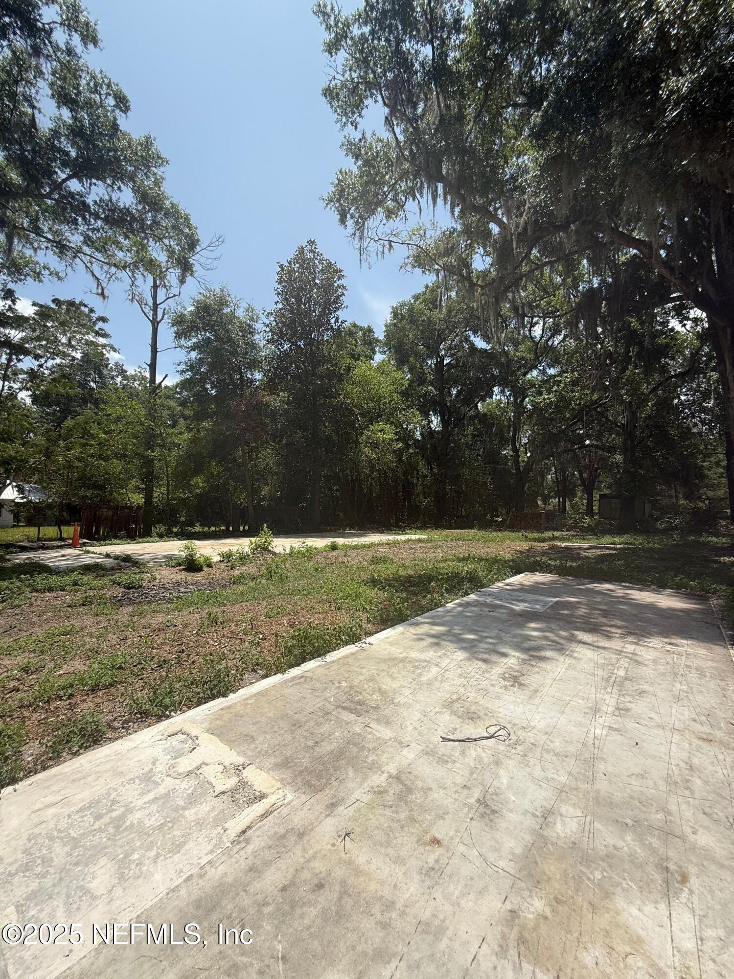 6347 LAKE Drive