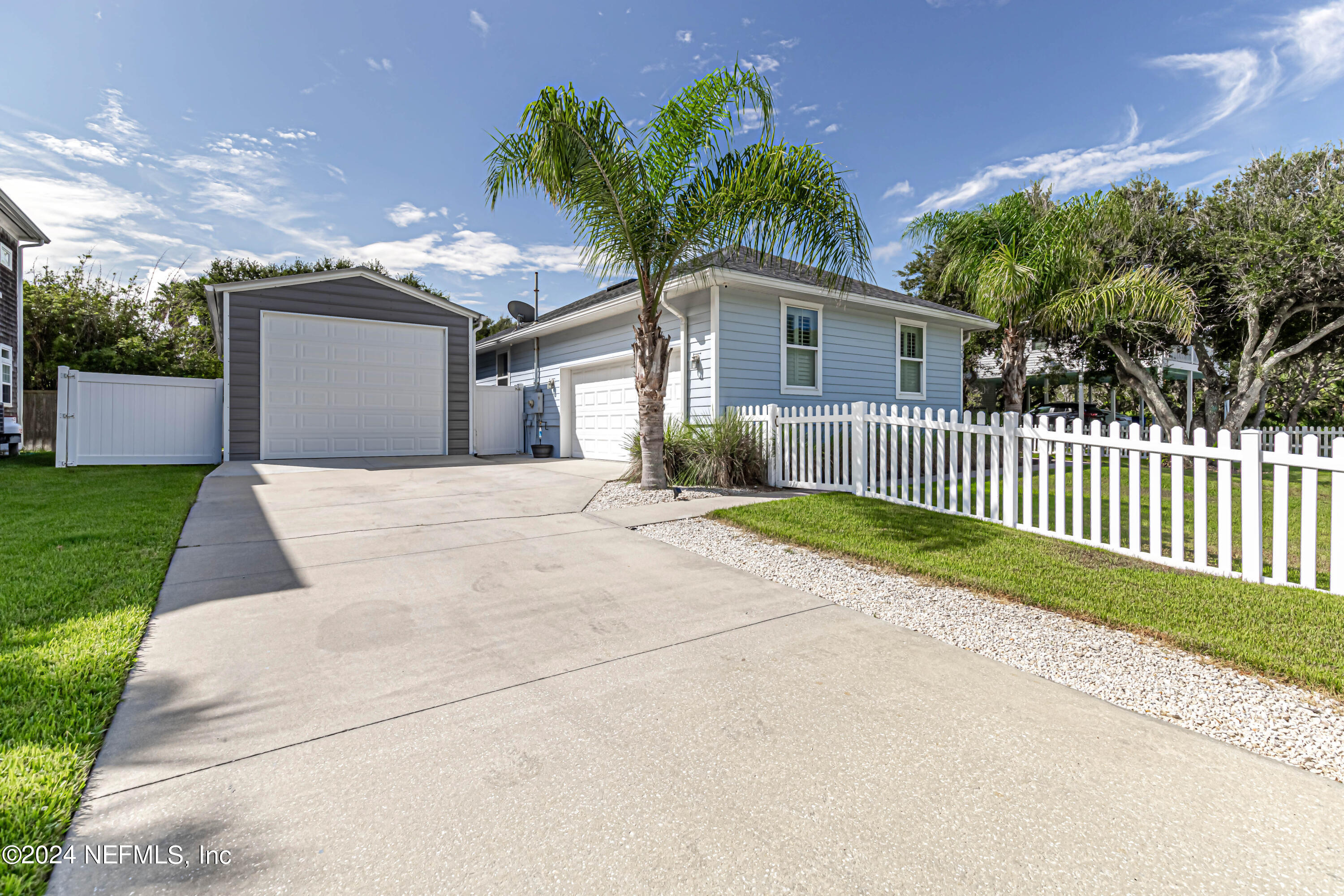 307 FIFTEENTH Street