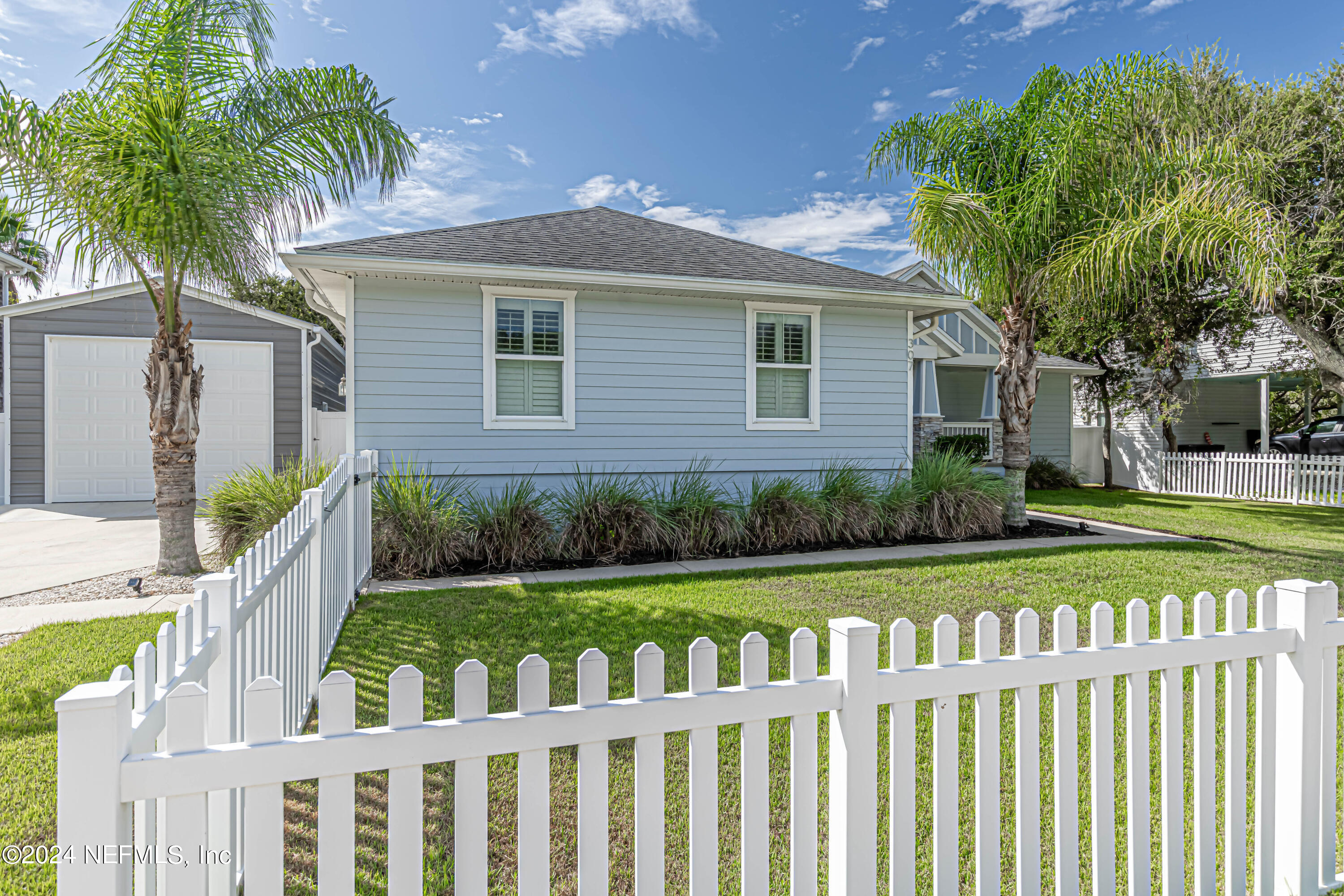 307 FIFTEENTH Street