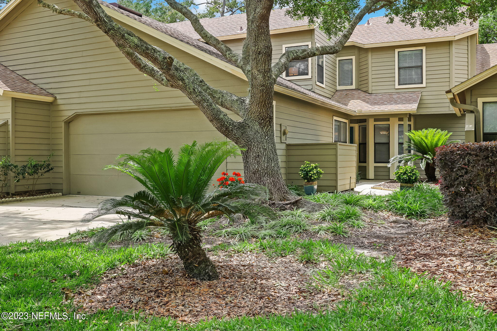 Photo 7 of 68 of 10 LOGGERHEAD Lane townhome
