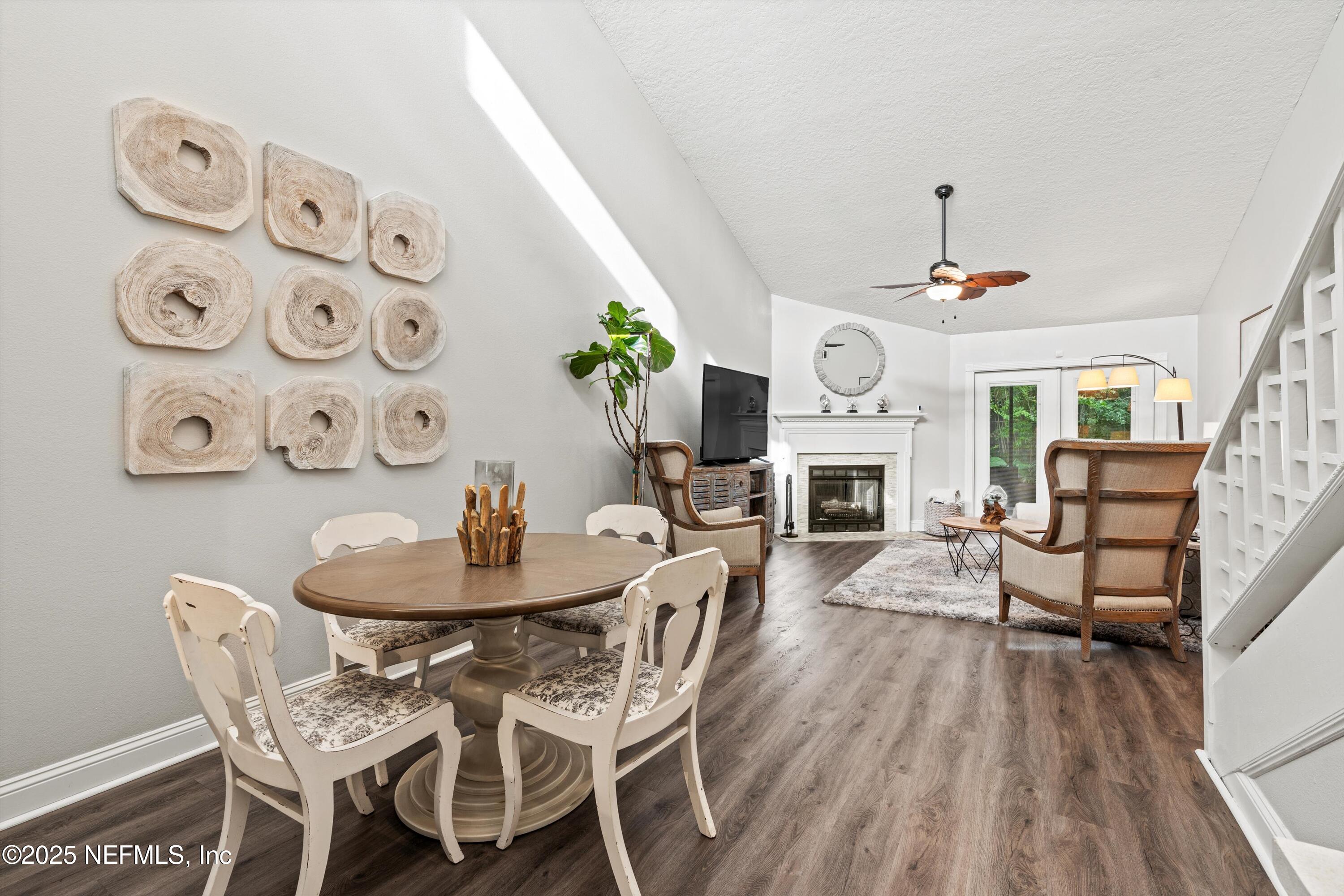 132 LA PASADA Circle W