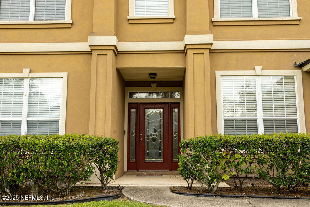 2543 WILLOW CREEK Drive