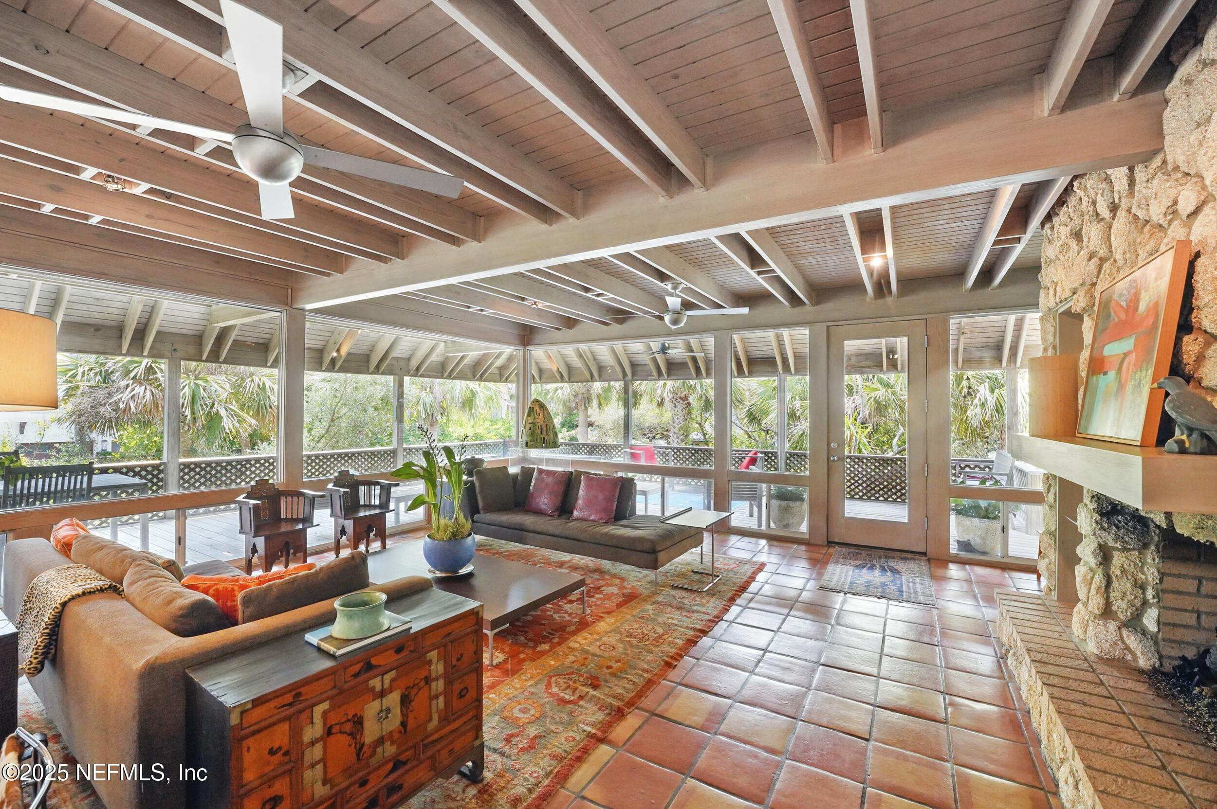 1927 BEACHSIDE Court