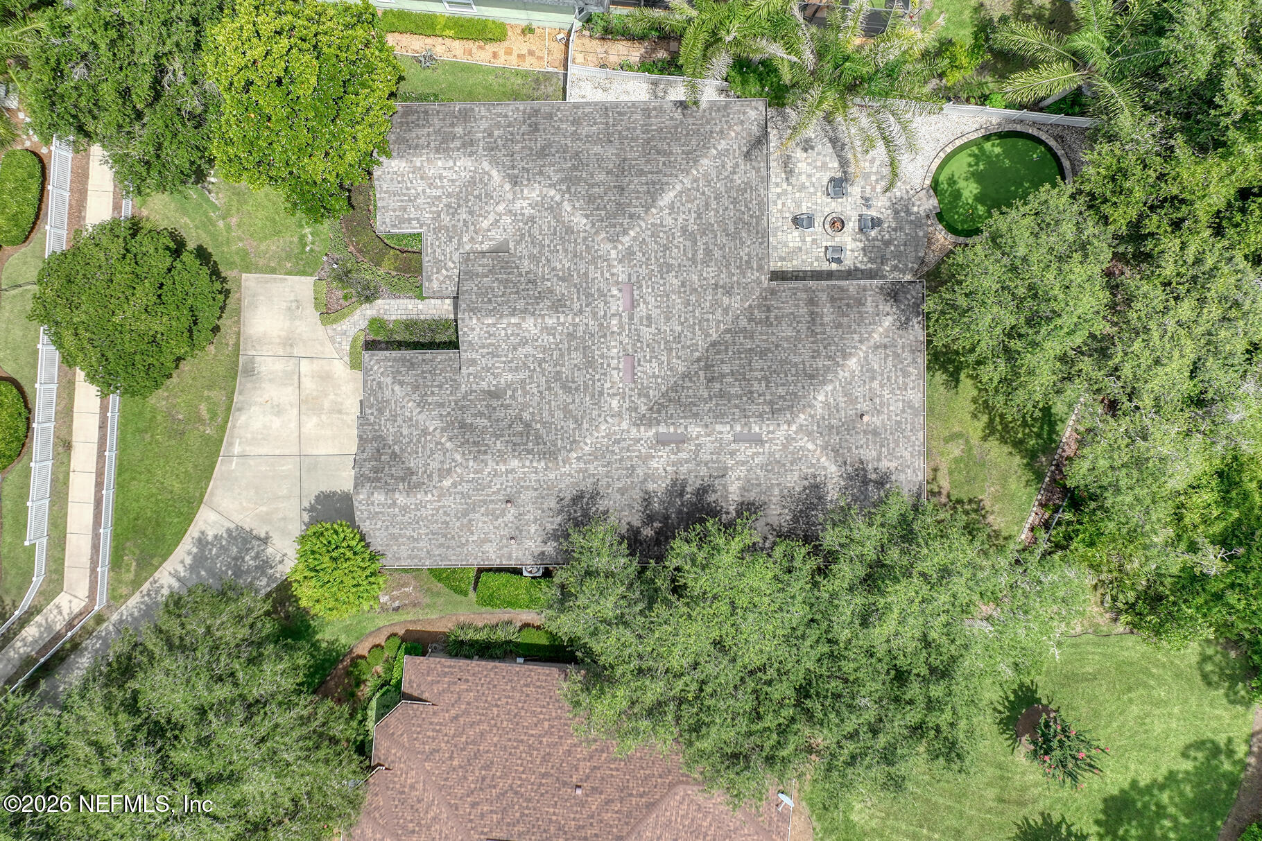 828 RILEY Lane