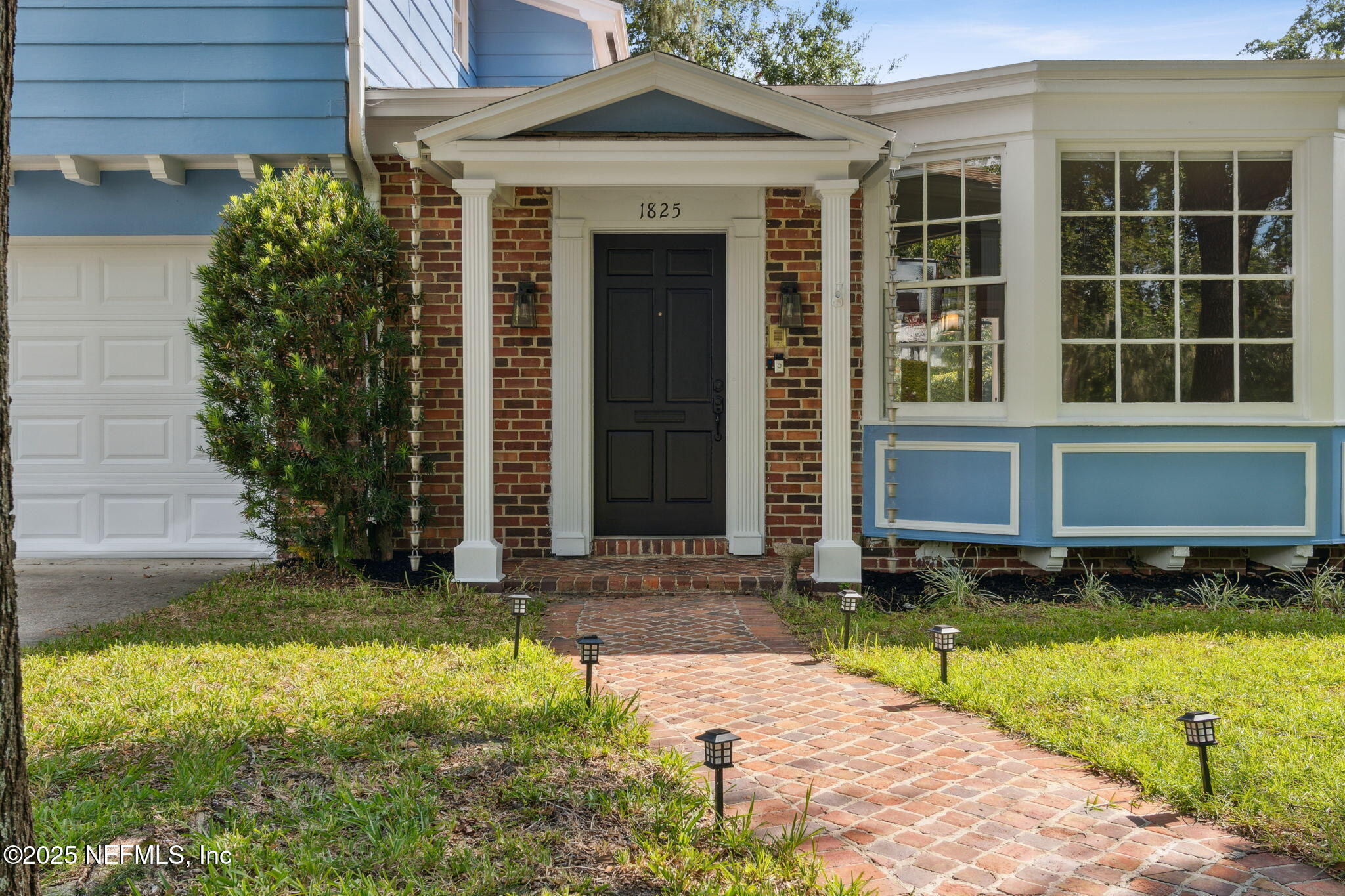 1825 ELIZABETH Place