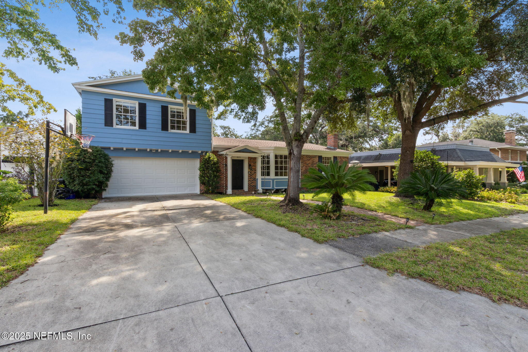 1825 ELIZABETH Place