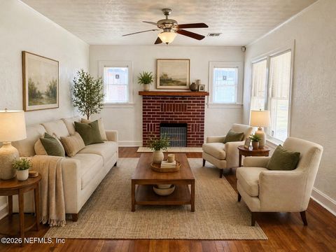Photo of 6503 SAPPHIRE Drive, Jacksonville, FL 32208 (MLS # 2141657)