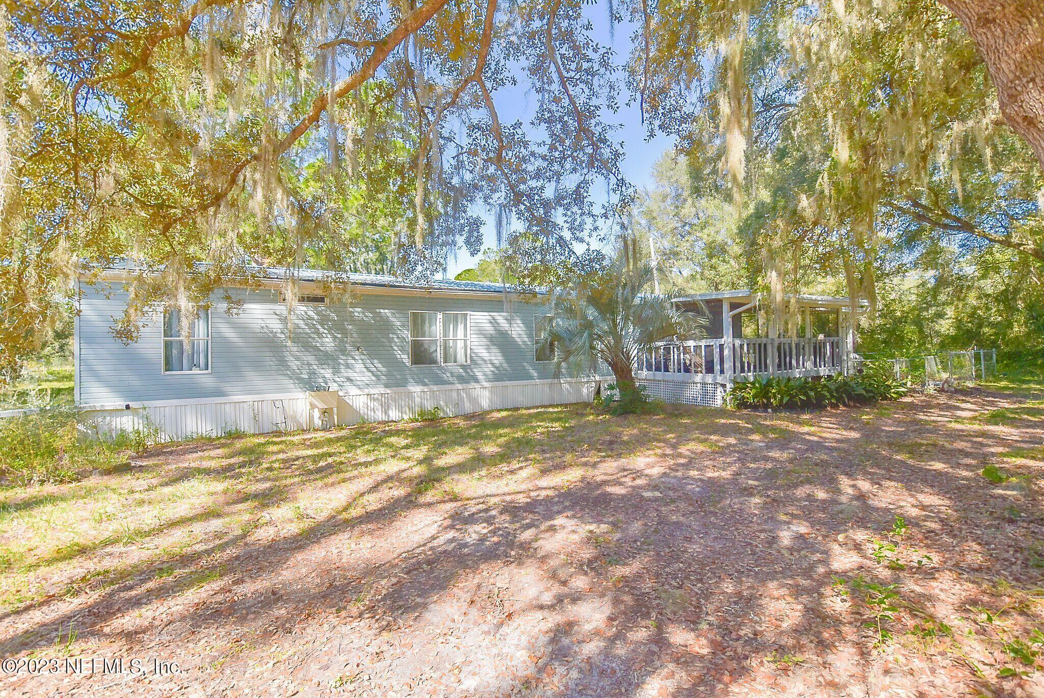 Crescent City, FL home for sale located at 136 LAWRENCE Lane, Crescent City, FL 32112