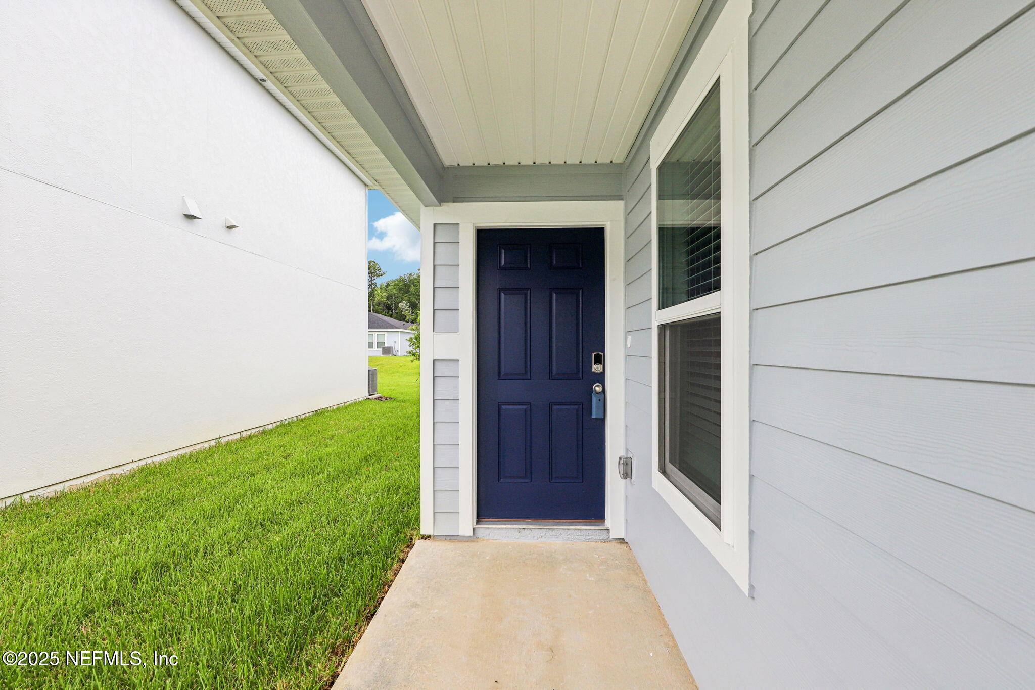 7496 QUEENSGATE Circle