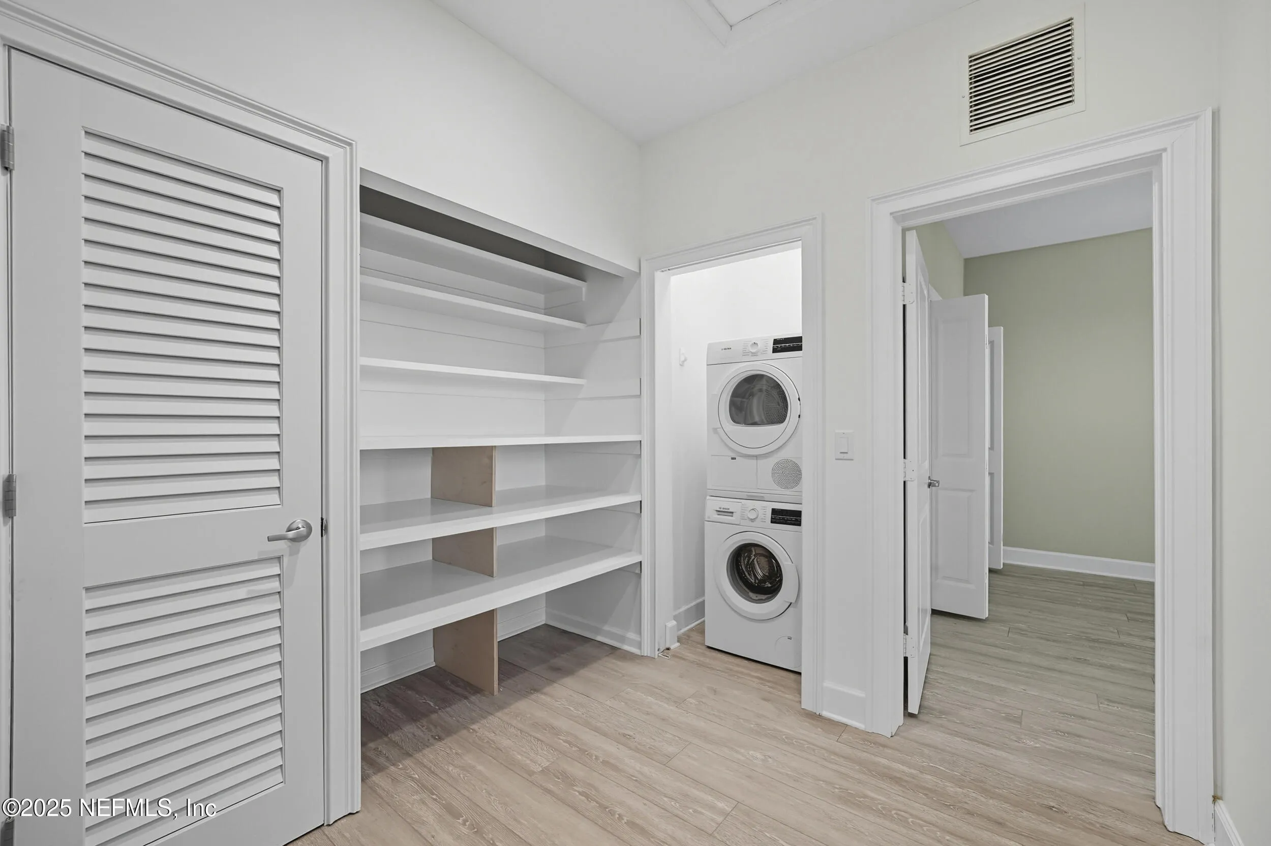 Atlantic Beach, Florida, 32233, United States, 4 Bedrooms Bedrooms, ,4 BathroomsBathrooms,Residential,Active,1945431