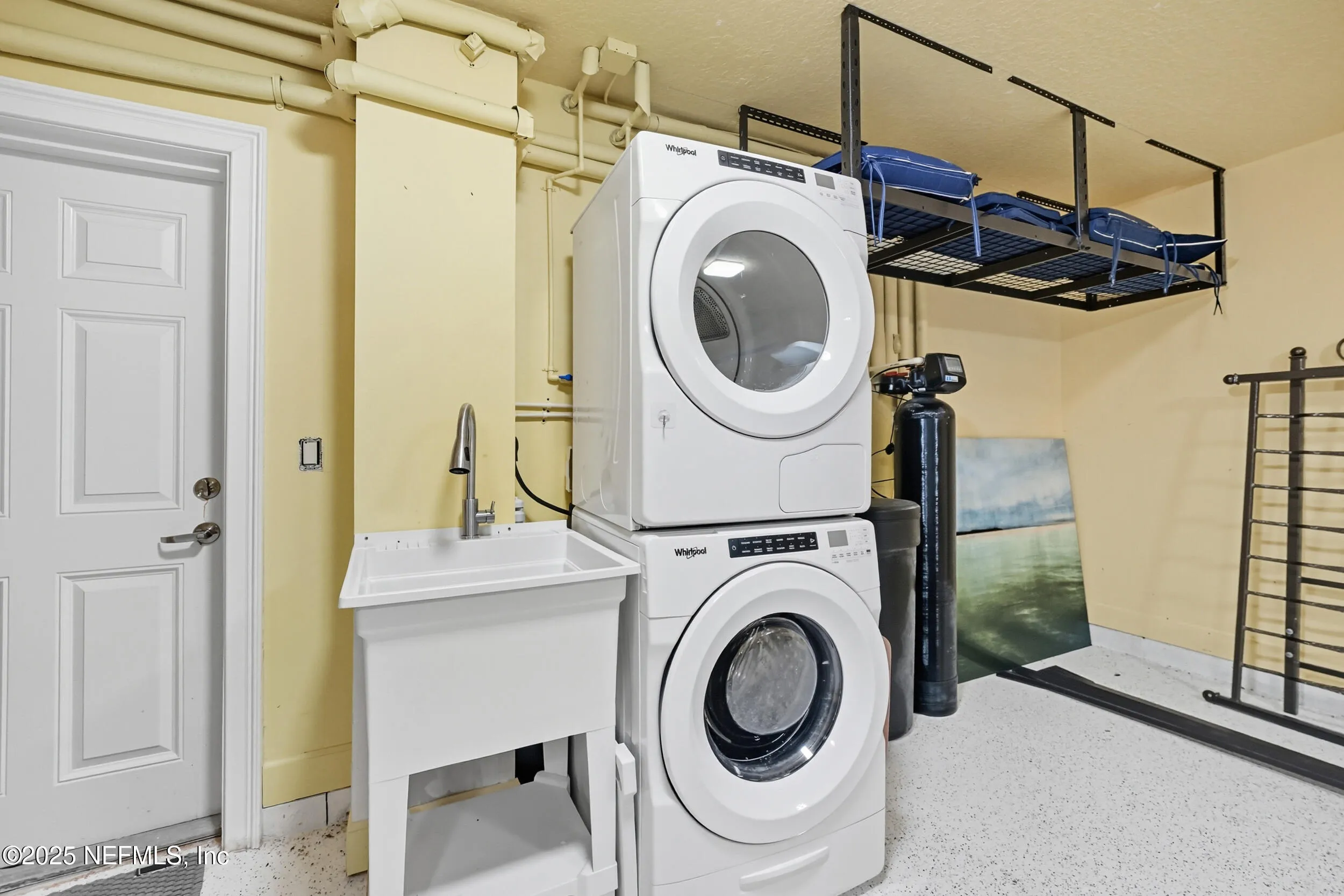 Atlantic Beach, Florida, 32233, United States, 4 Bedrooms Bedrooms, ,4 BathroomsBathrooms,Residential,Active,1945431