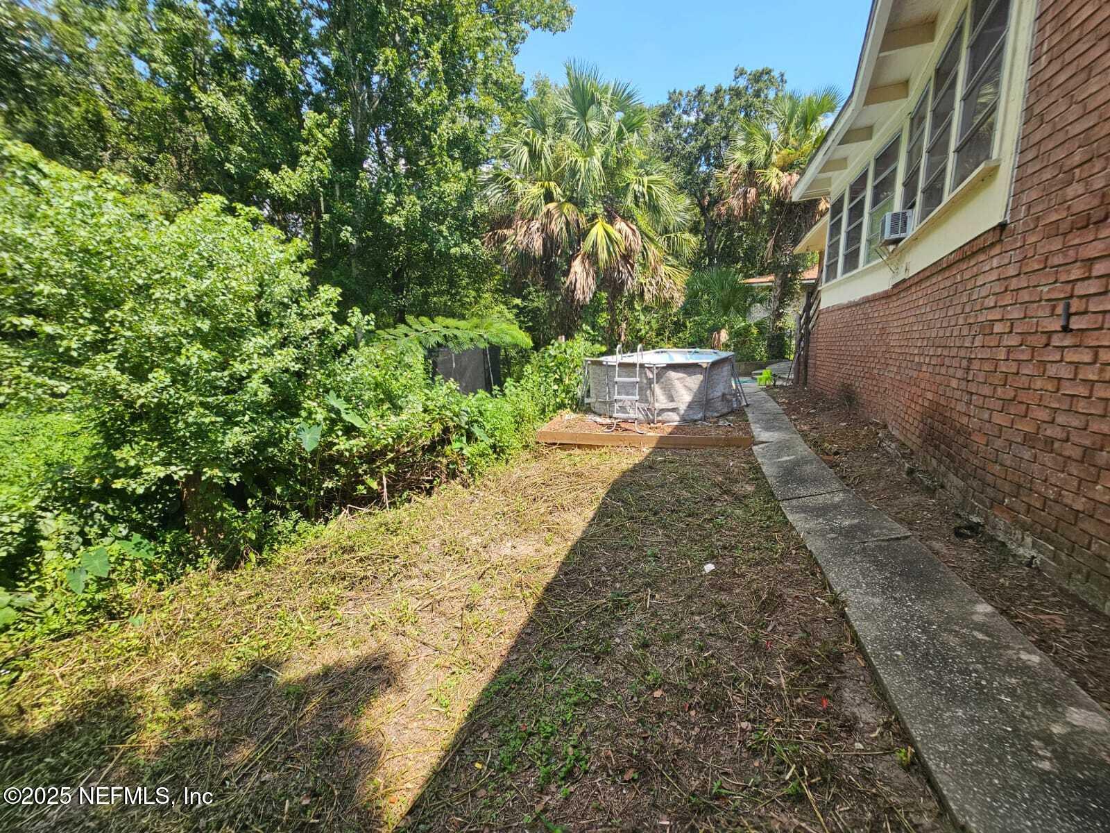 1934 WOODLEIGH Drive W