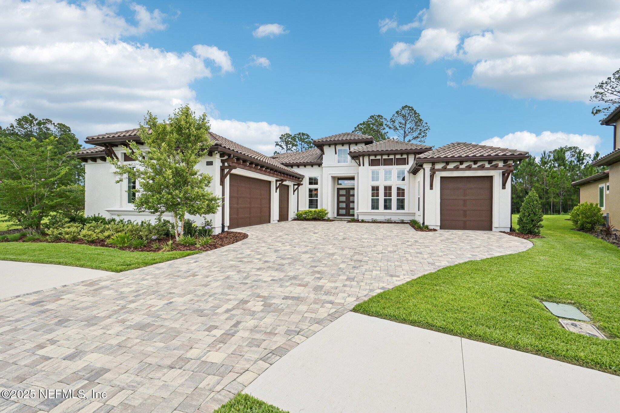 2823 CASSIA Lane