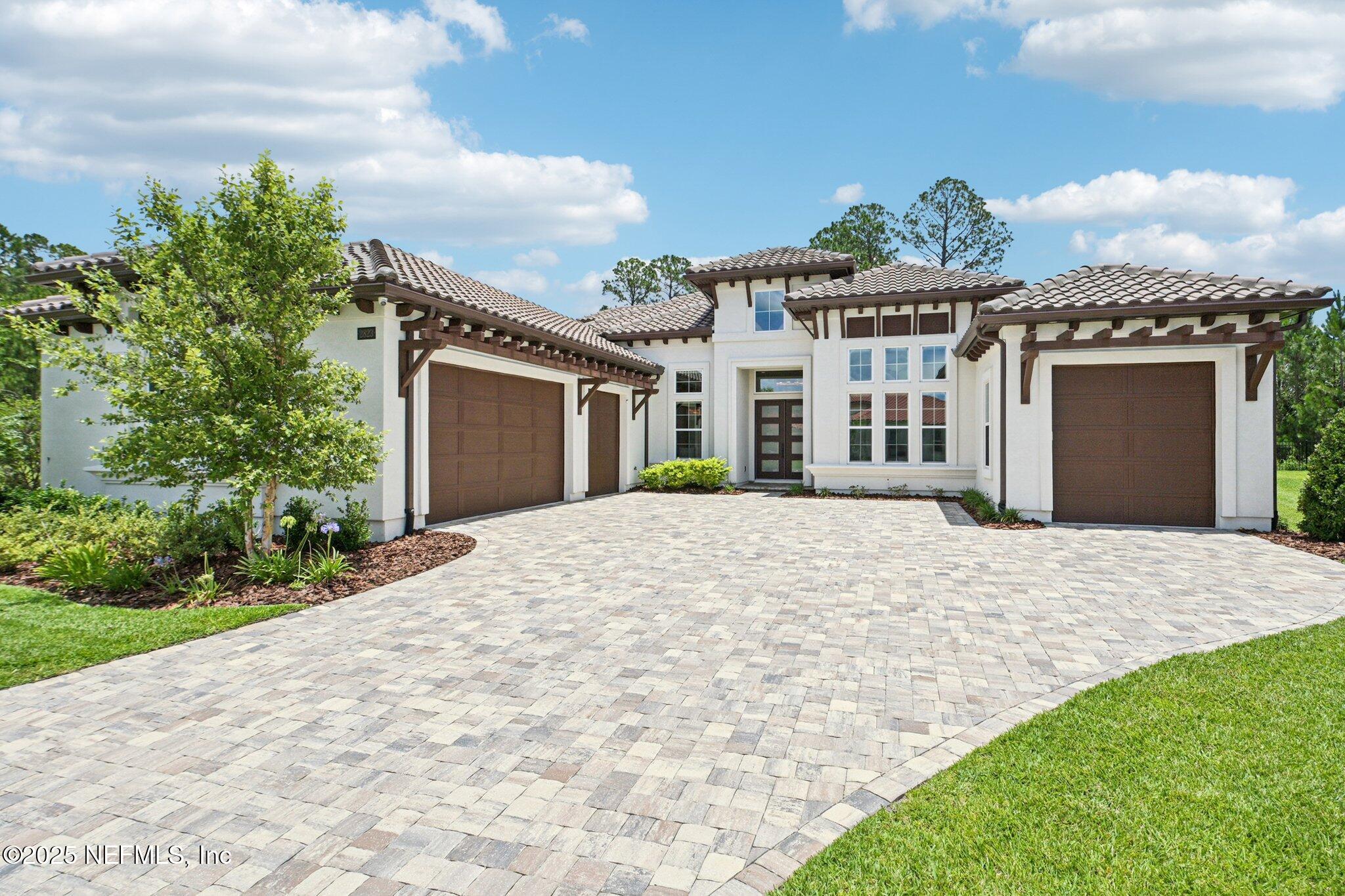 2823 CASSIA Lane