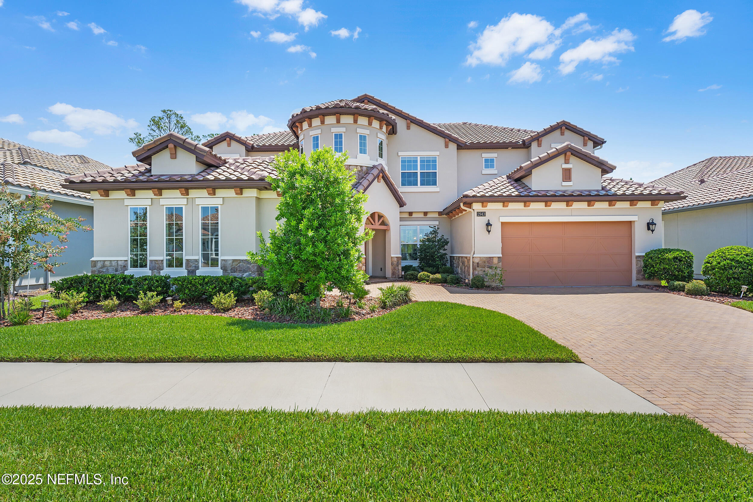 2943 CASSIA Lane