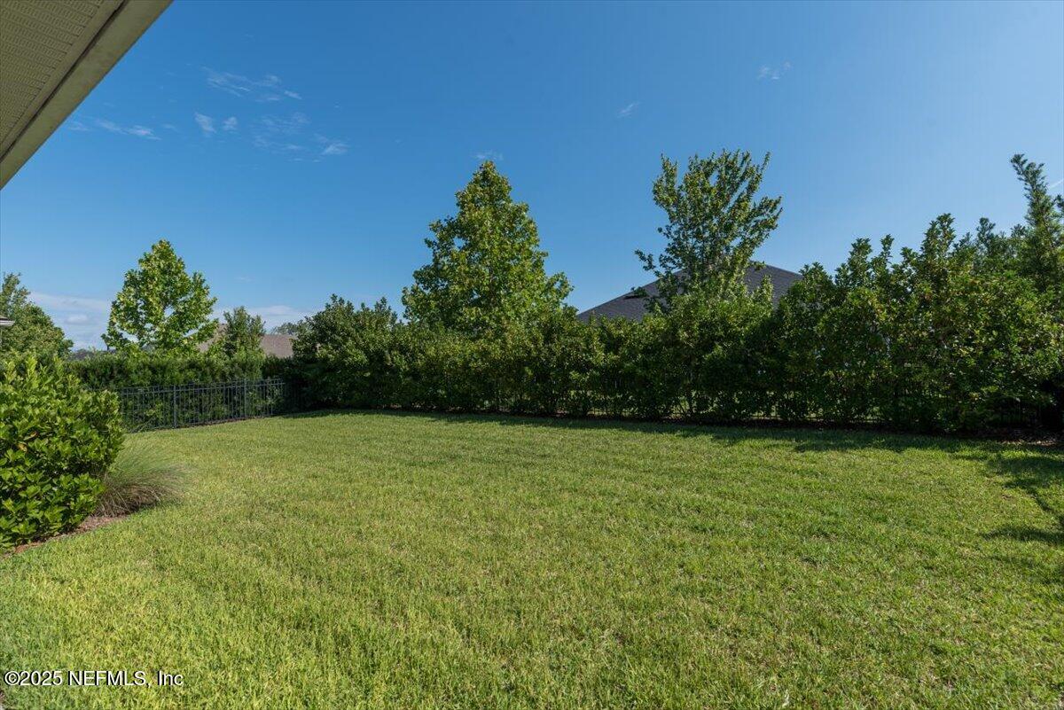 37 AUTUMN KNOLL Court