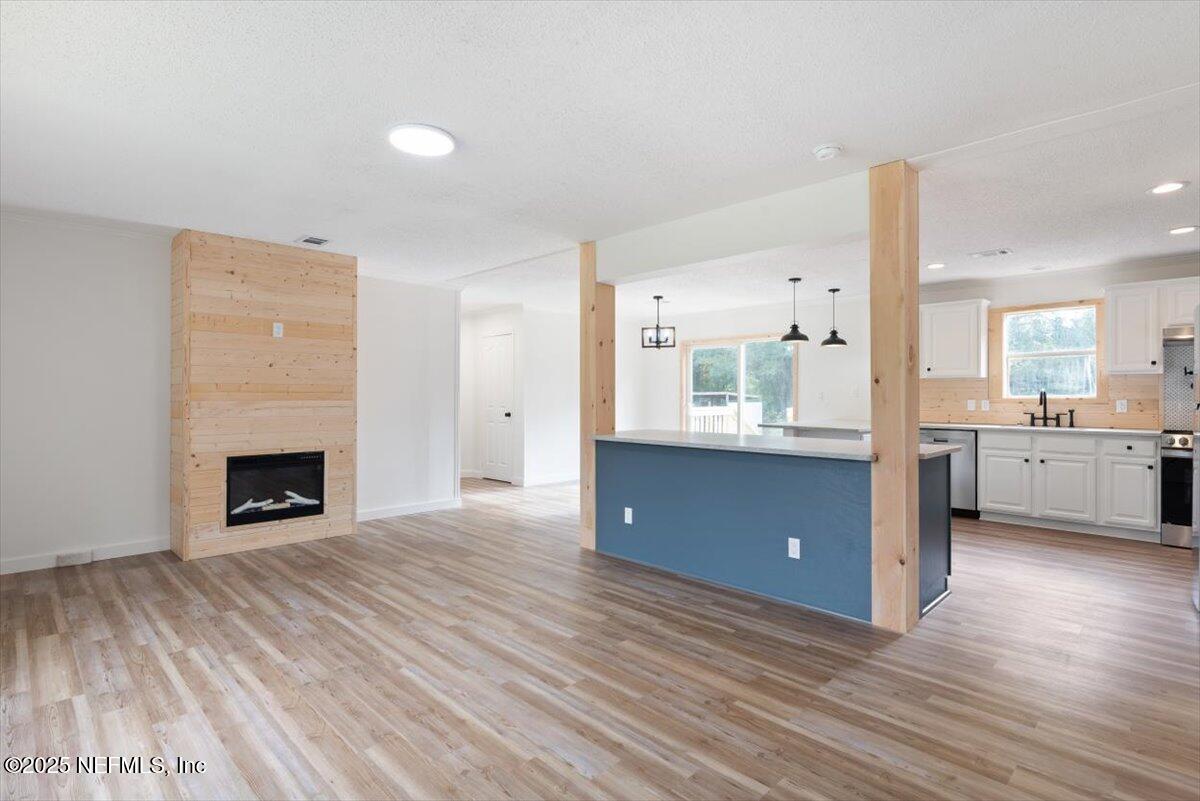 4821 DANDELION Street