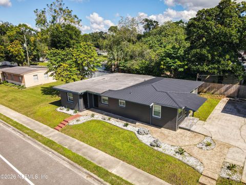Photo of 1701 ROGERO Road, Jacksonville, FL 32211 (MLS # 2143714)