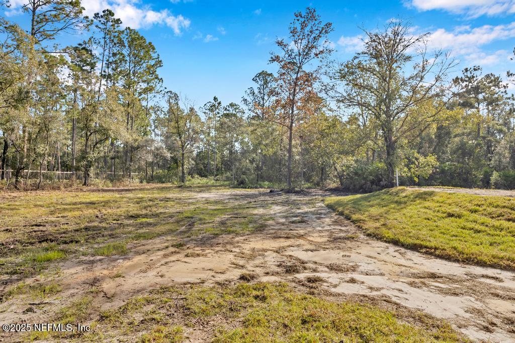 10020 VAUGHAN Avenue