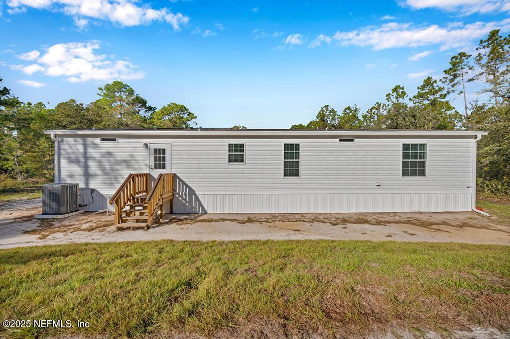 10020 VAUGHAN Avenue