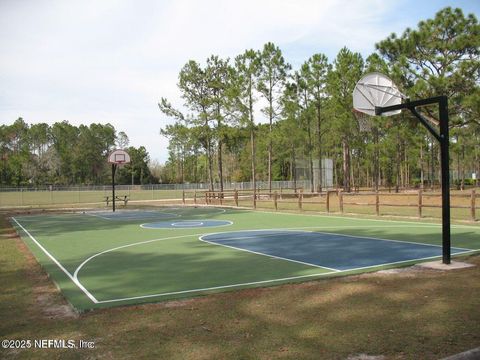 A home in Middleburg