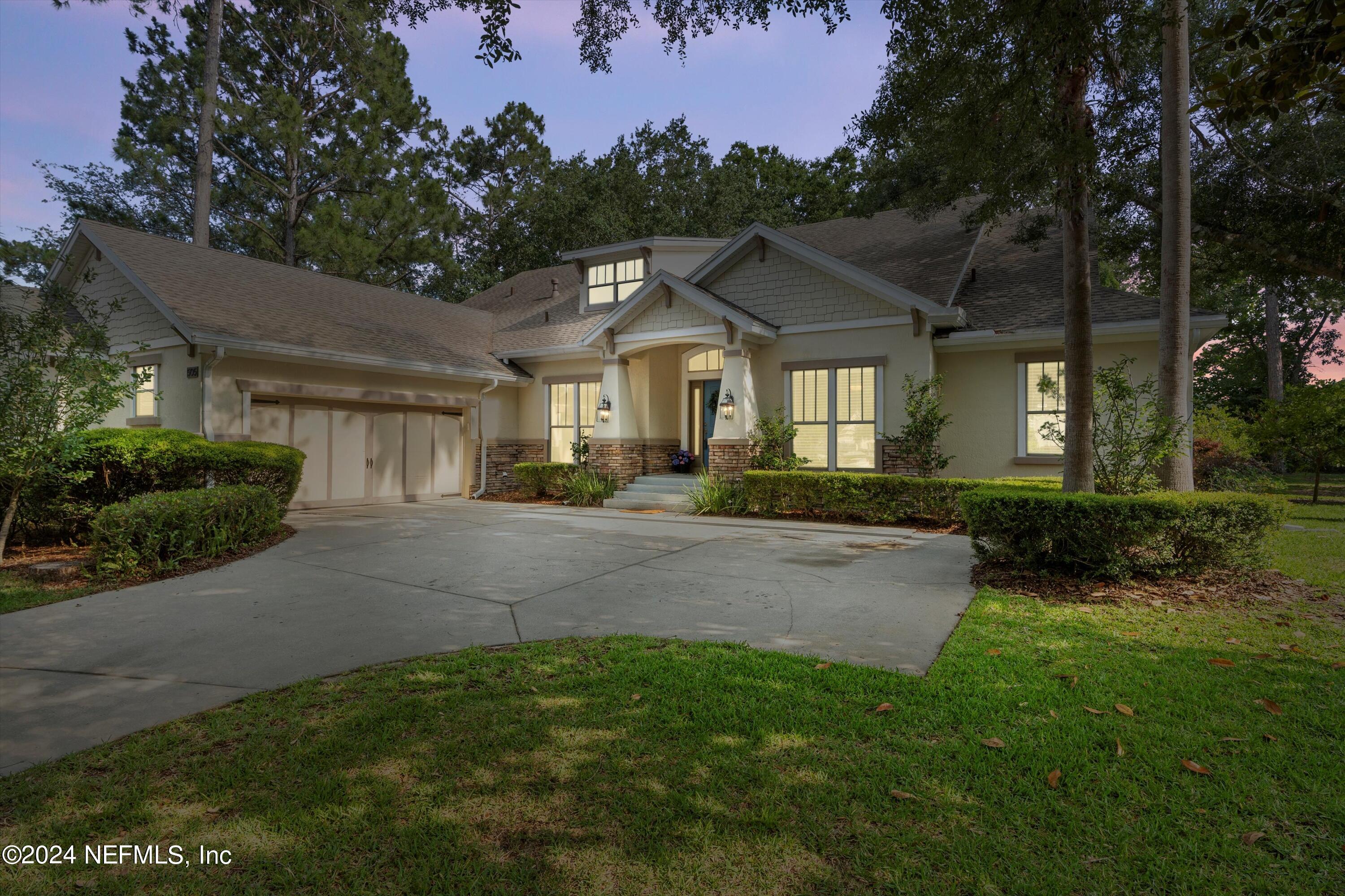 St Augustine, FL home for sale located at 505 Stonebridge Path Court, St Augustine, FL 32092