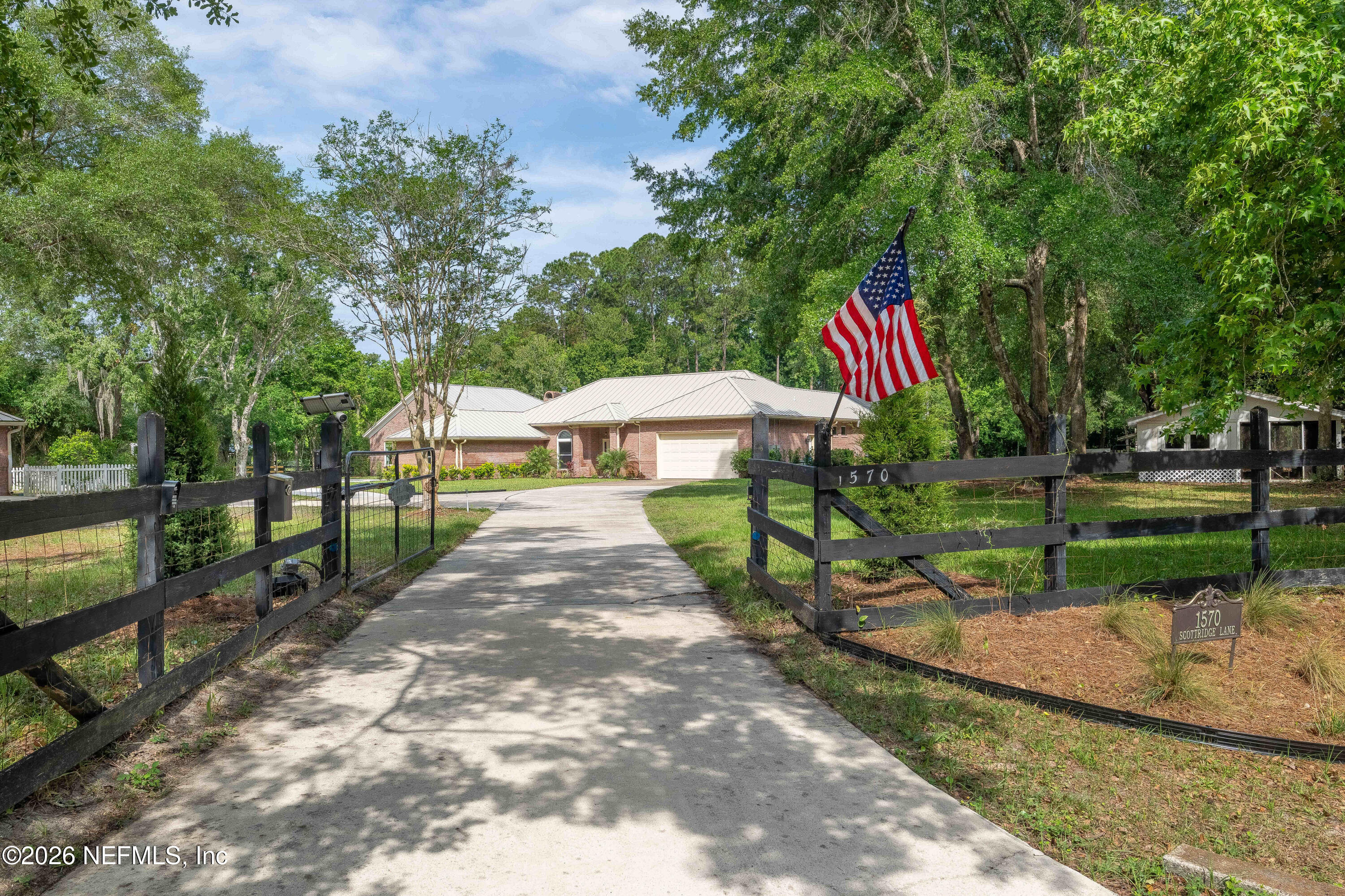 1570 SCOTTRIDGE Lane