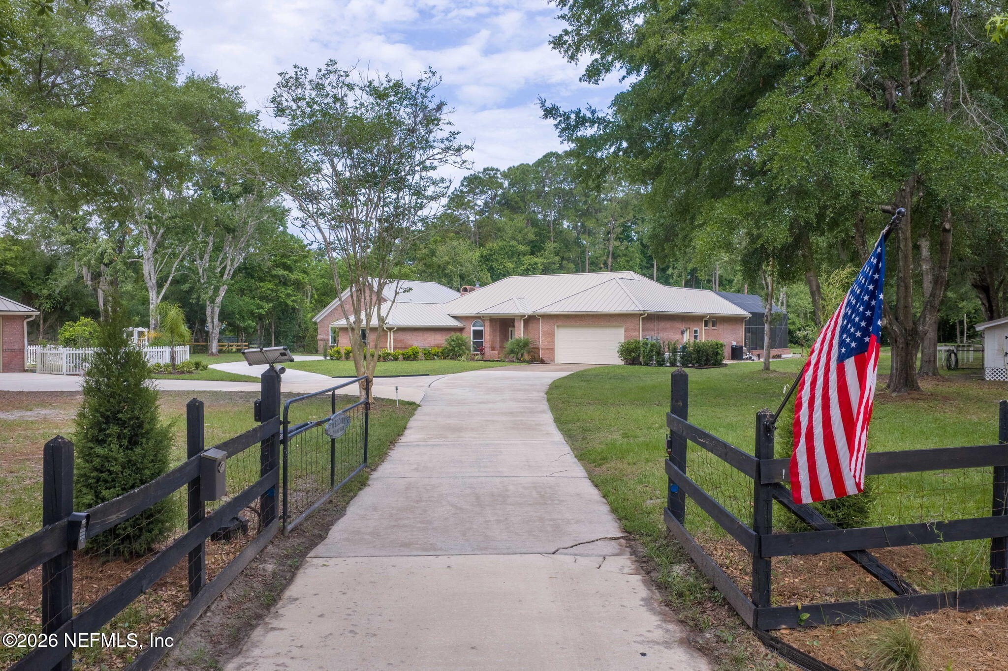 1570 SCOTTRIDGE Lane