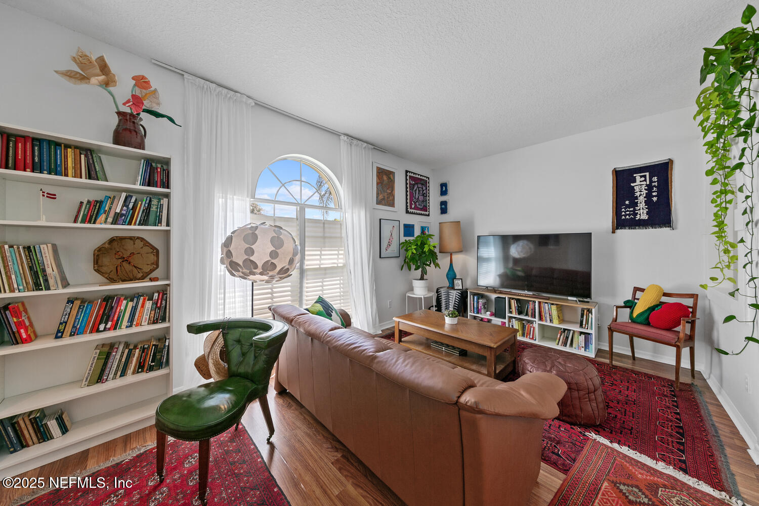 13018 VIBURNUM Drive S
