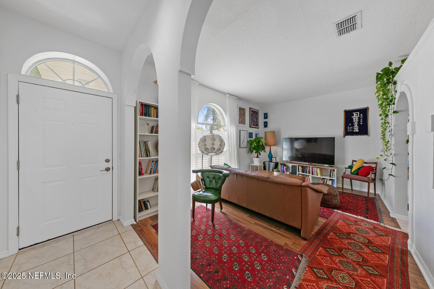 13018 VIBURNUM Drive S