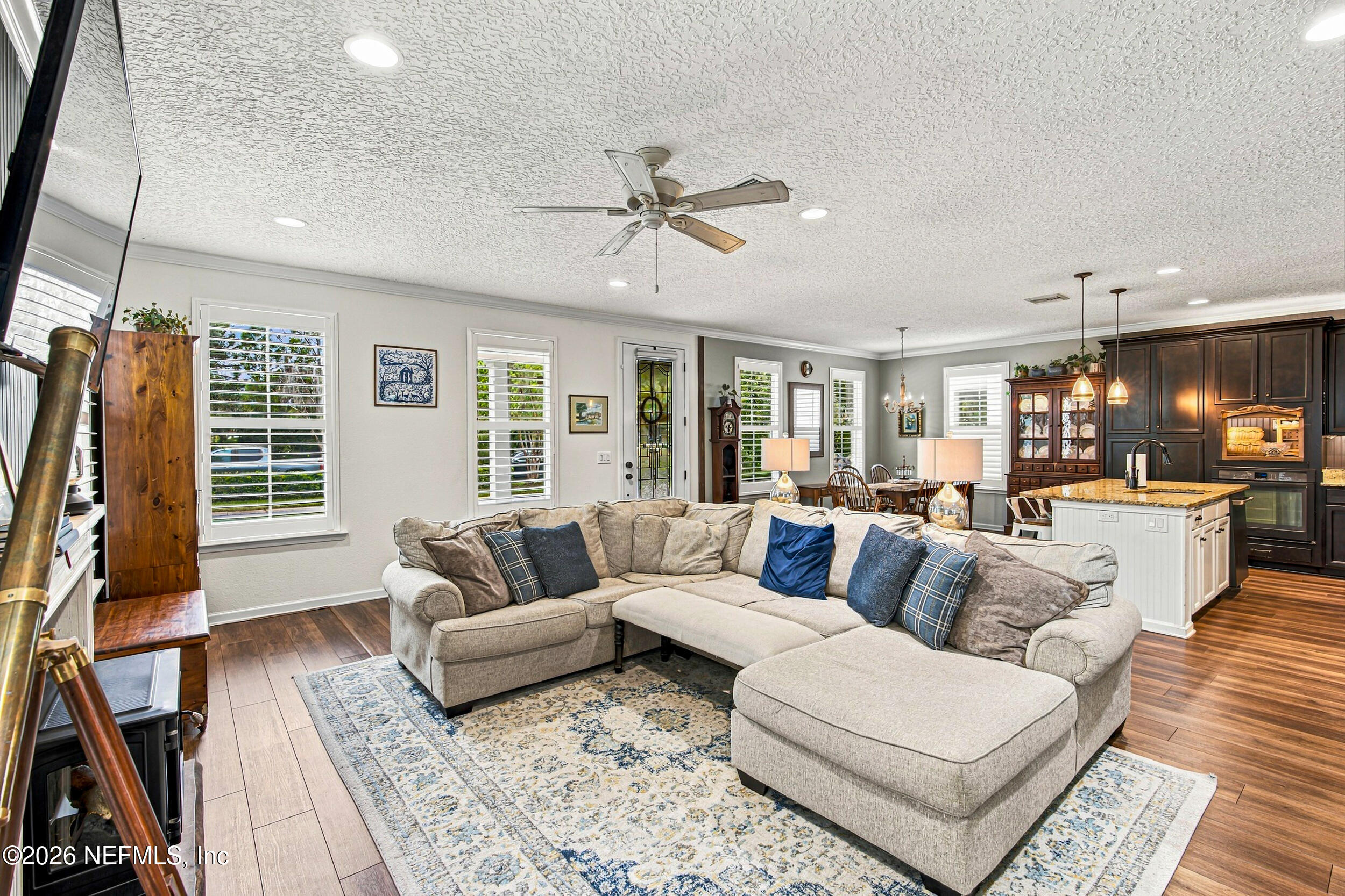 216 RIVERWALK Boulevard