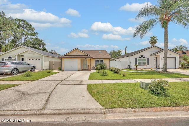 8355 ARGYLE CORNERS Drive