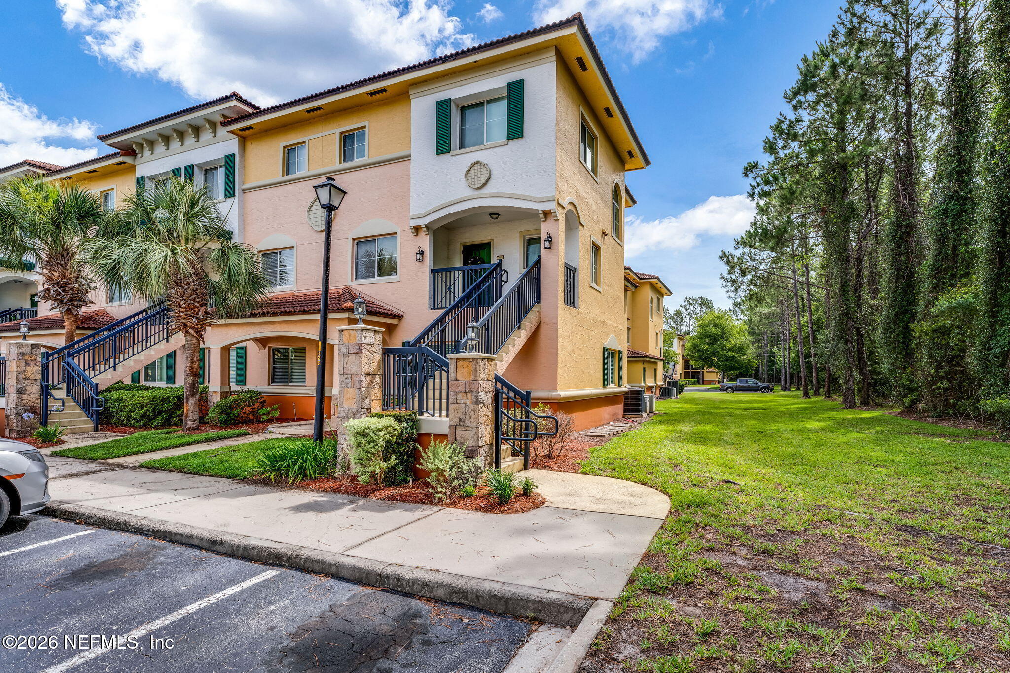 2-web-or-mls-Exterior