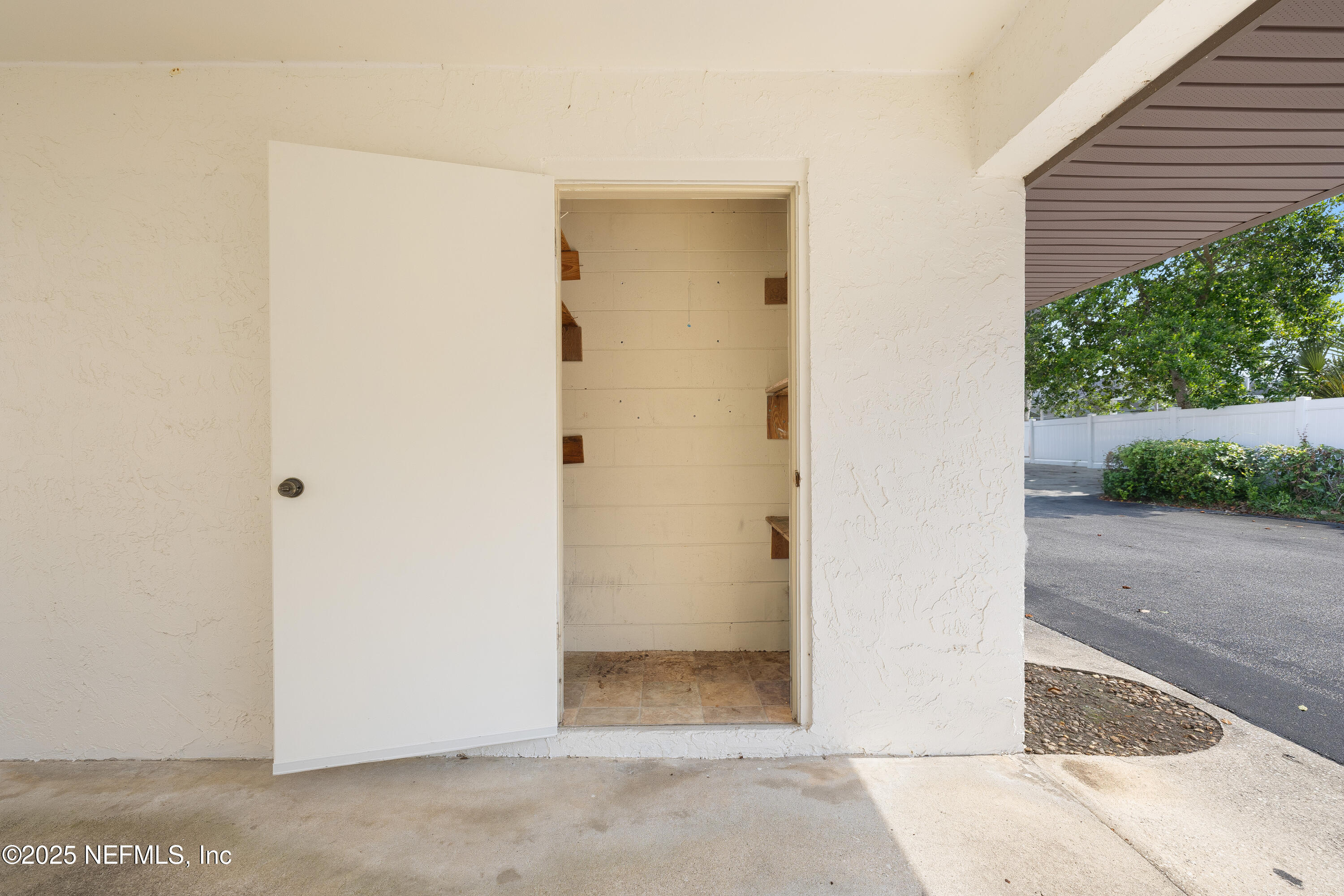 1 TOMOKA OAKS Boulevard 135