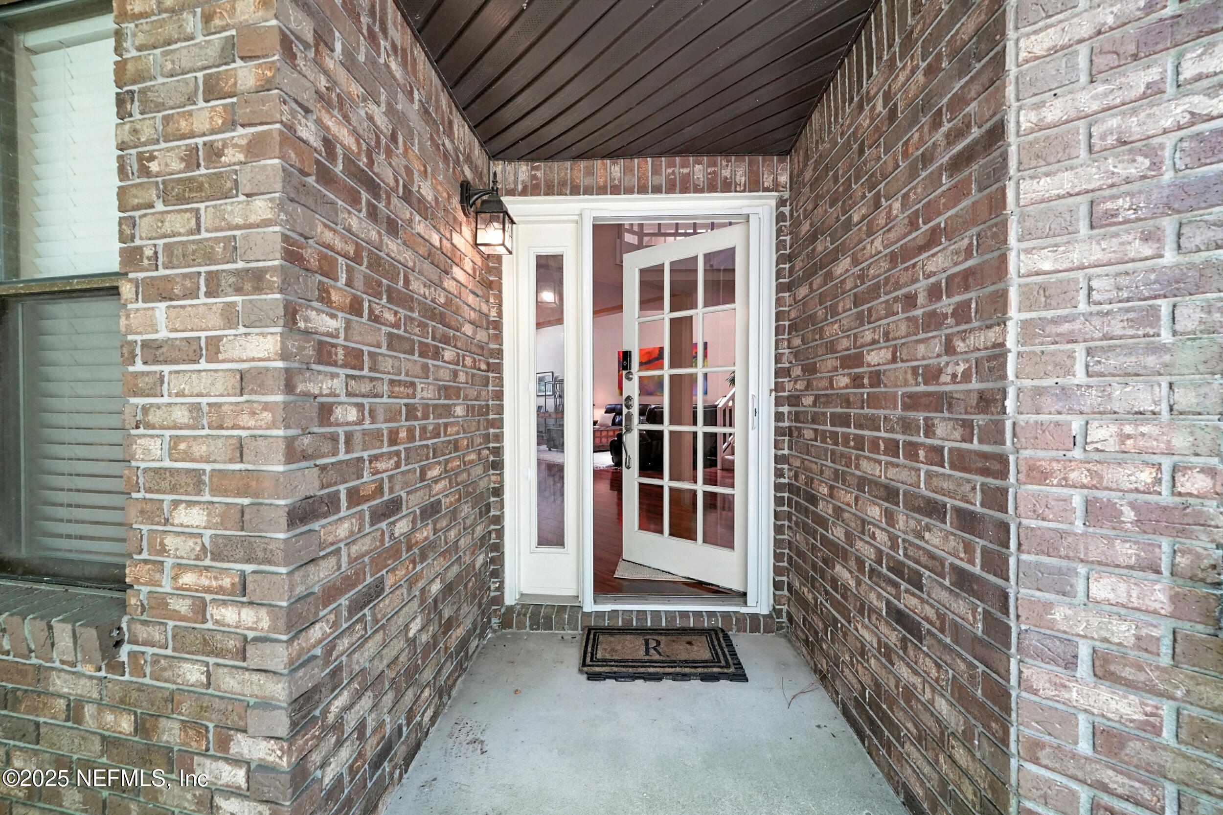 4251 MONUMENT Road 805