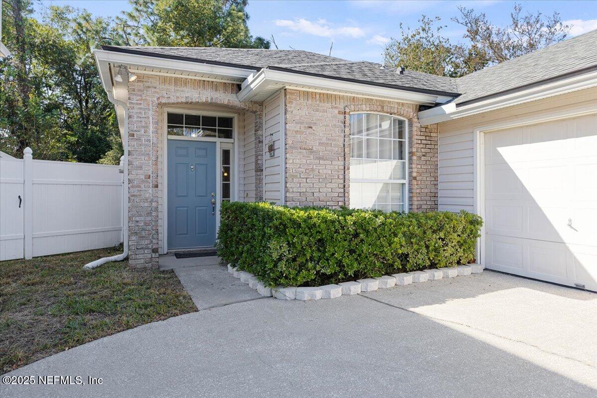 3822 UNION PACIFIC Drive W