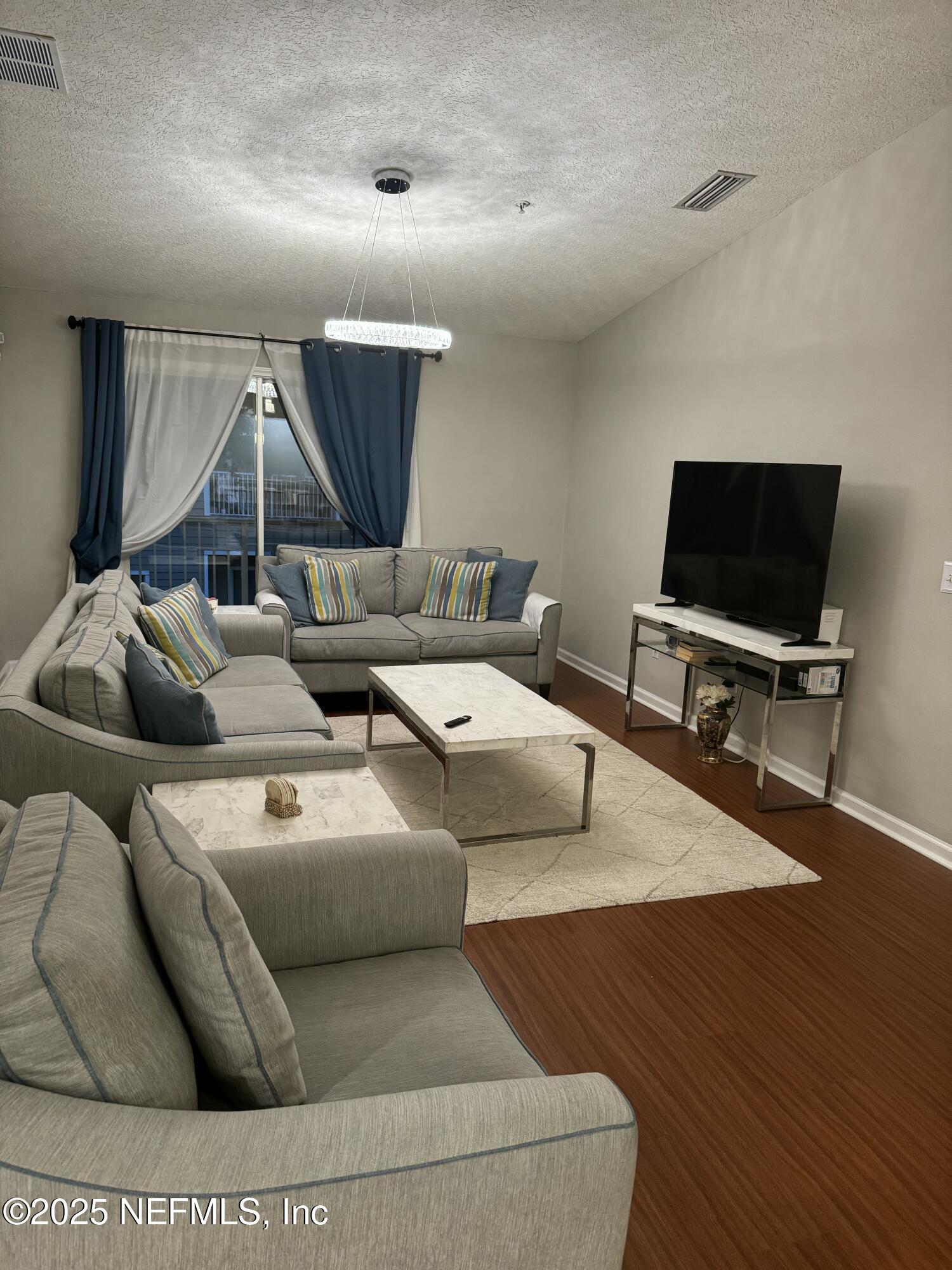 7036 DEER LODGE Circle 106