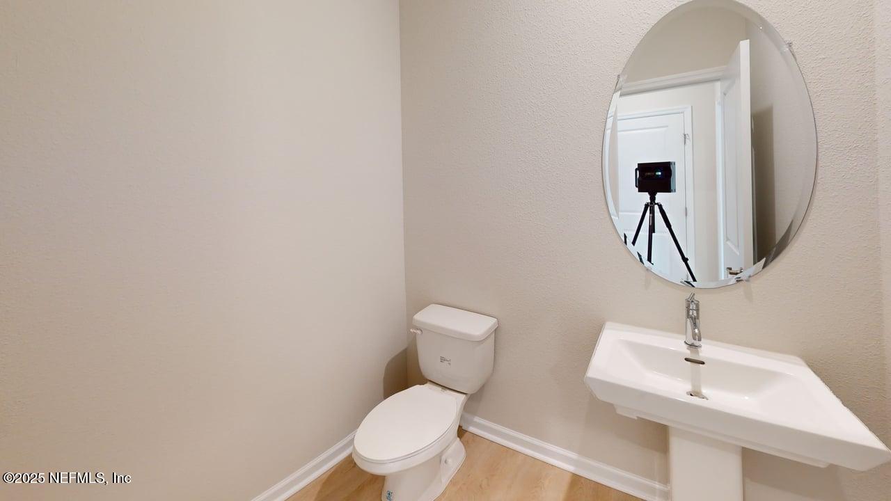 3249 LAGO VISTA Drive