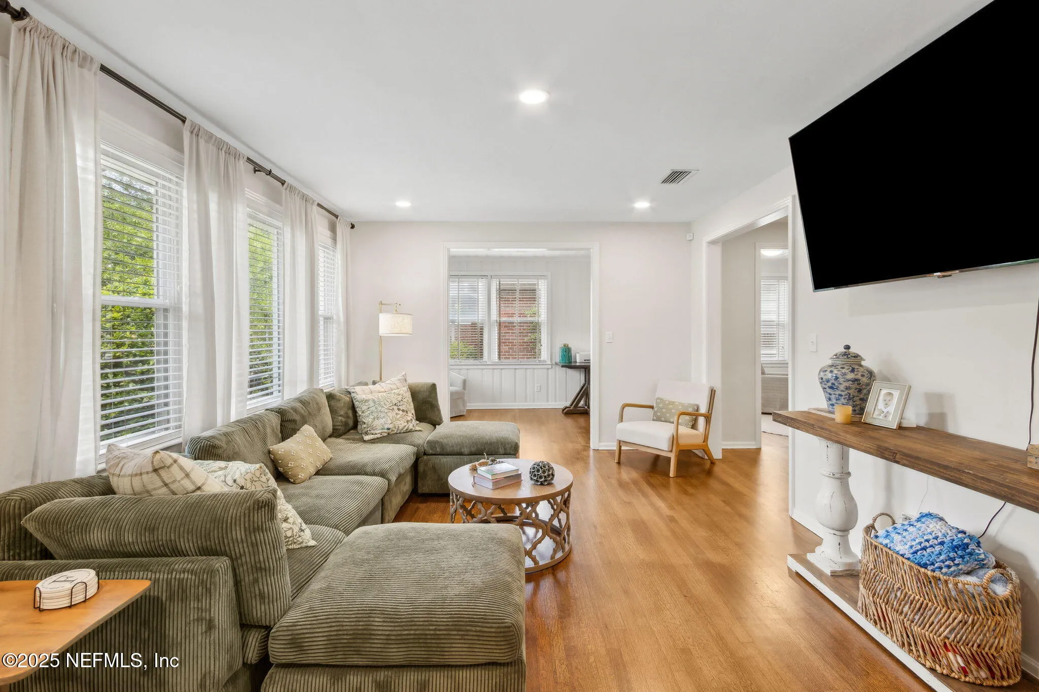 Jacksonville, Florida 32210, United States, 2 Bedrooms Bedrooms, ,2 BathroomsBathrooms,Residential,Pending,129060