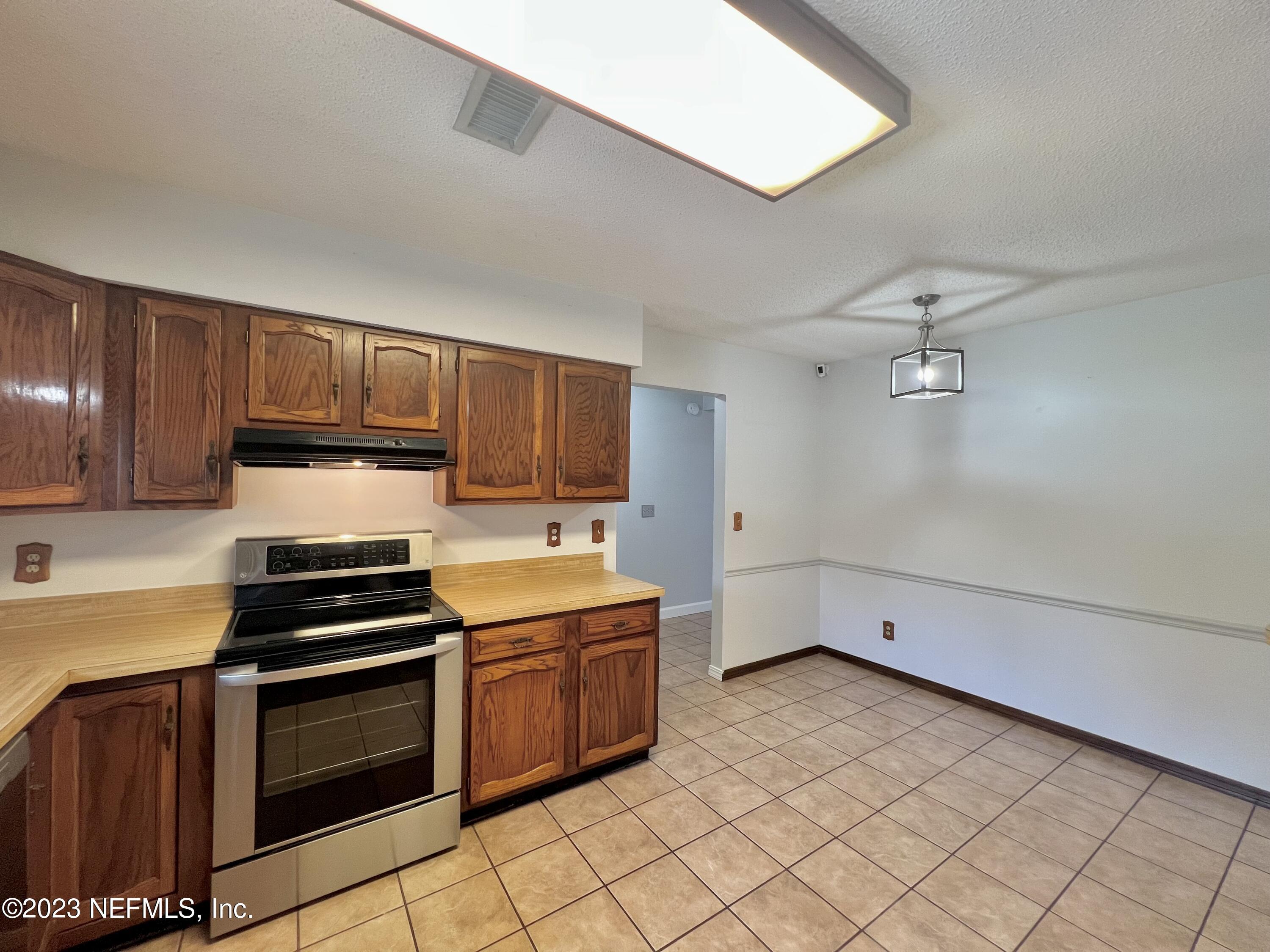 Jacksonville, Florida 32244, United States, 3 Bedrooms Bedrooms, ,2 BathroomsBathrooms,Residential,Active,53628