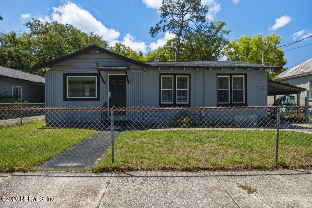 1216 W 24TH Street